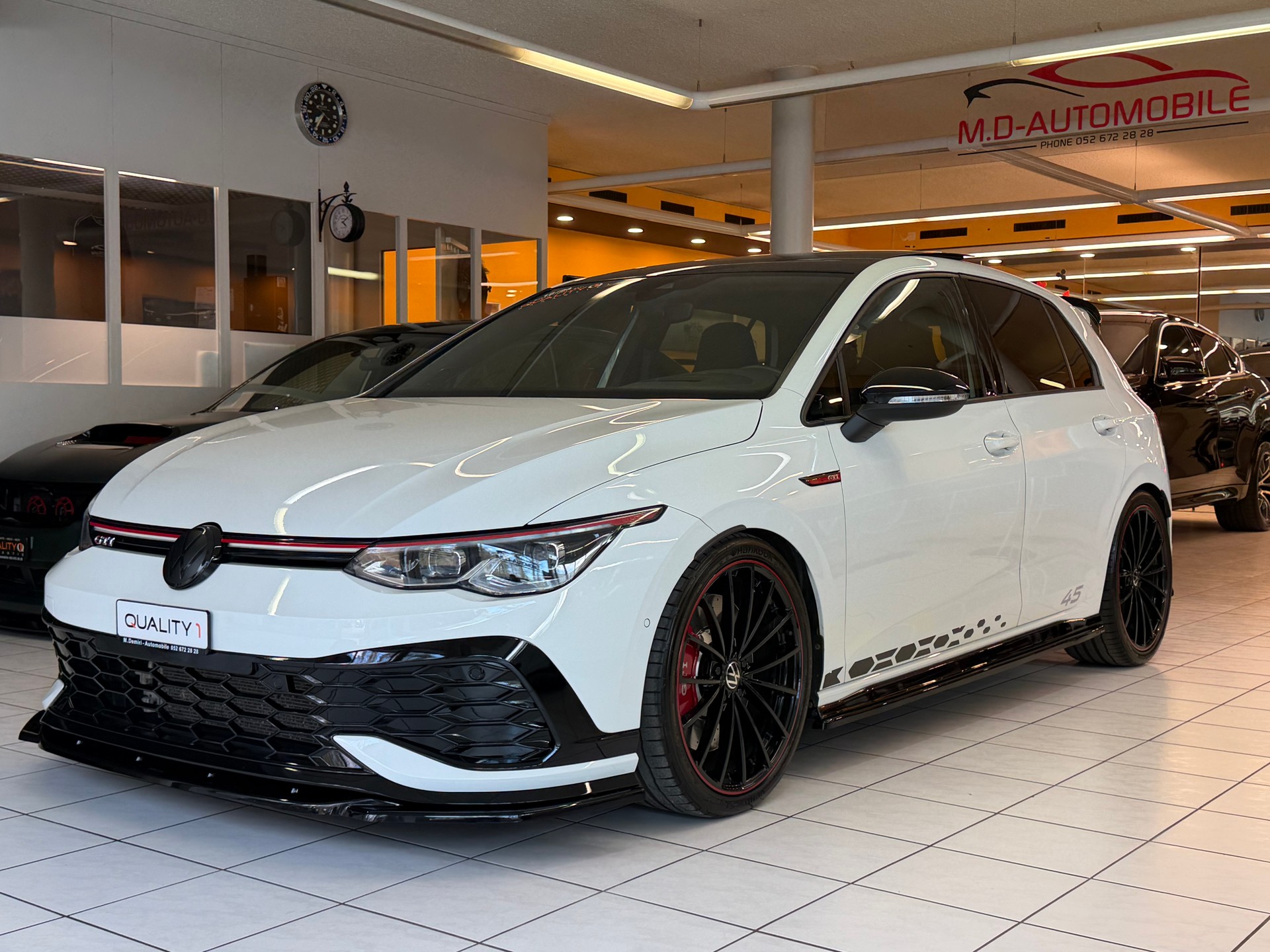 VW Golf VIII 2.0 TSI GTI Clubsport DSG-image-4
