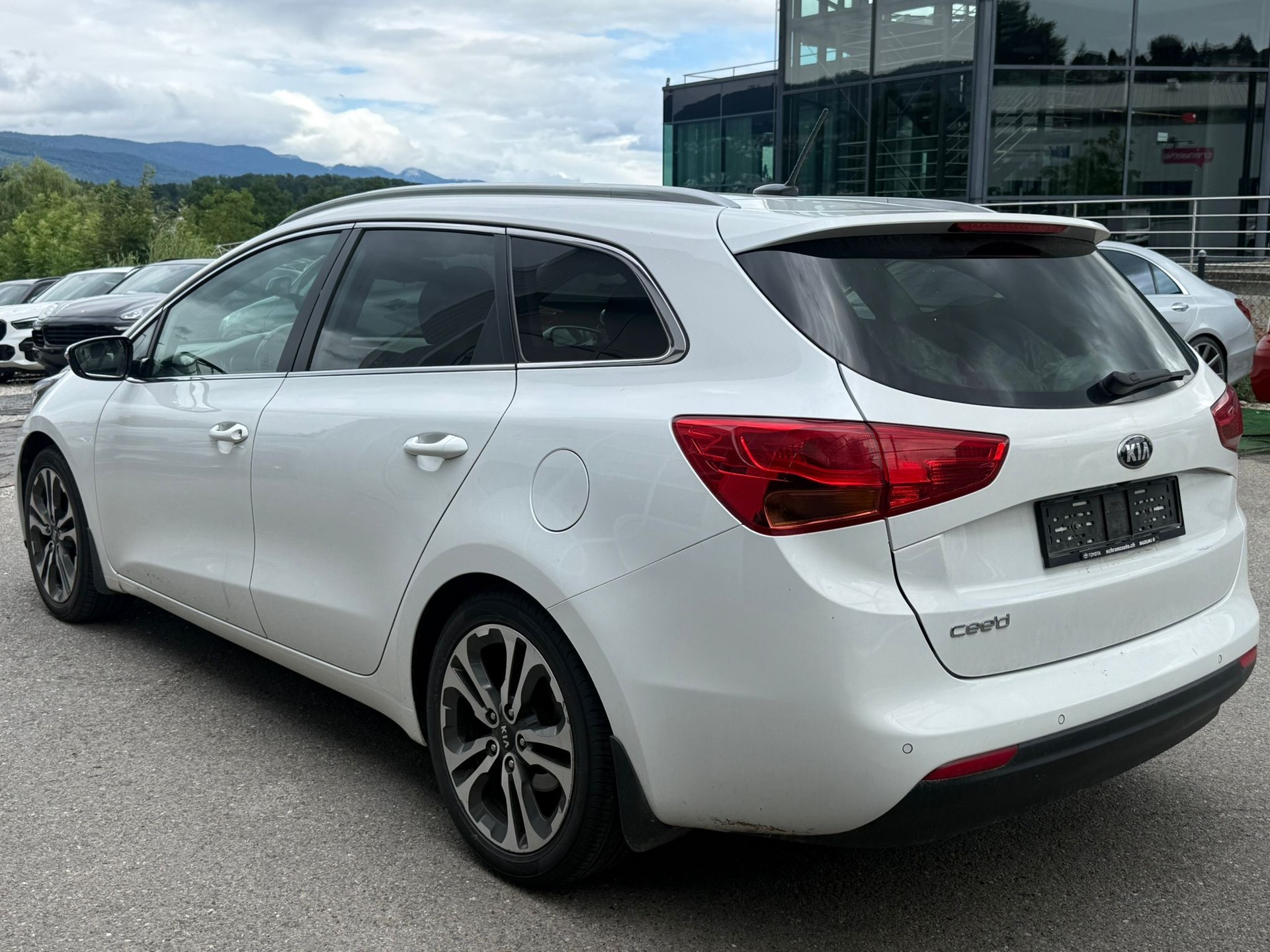 KIA Cee'd Sportswagon 1.6 GDi Style-image-3