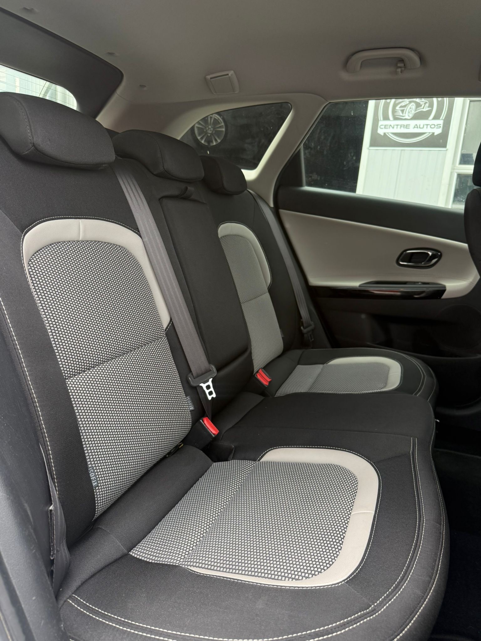KIA Cee'd Sportswagon 1.6 GDi Style-image-8