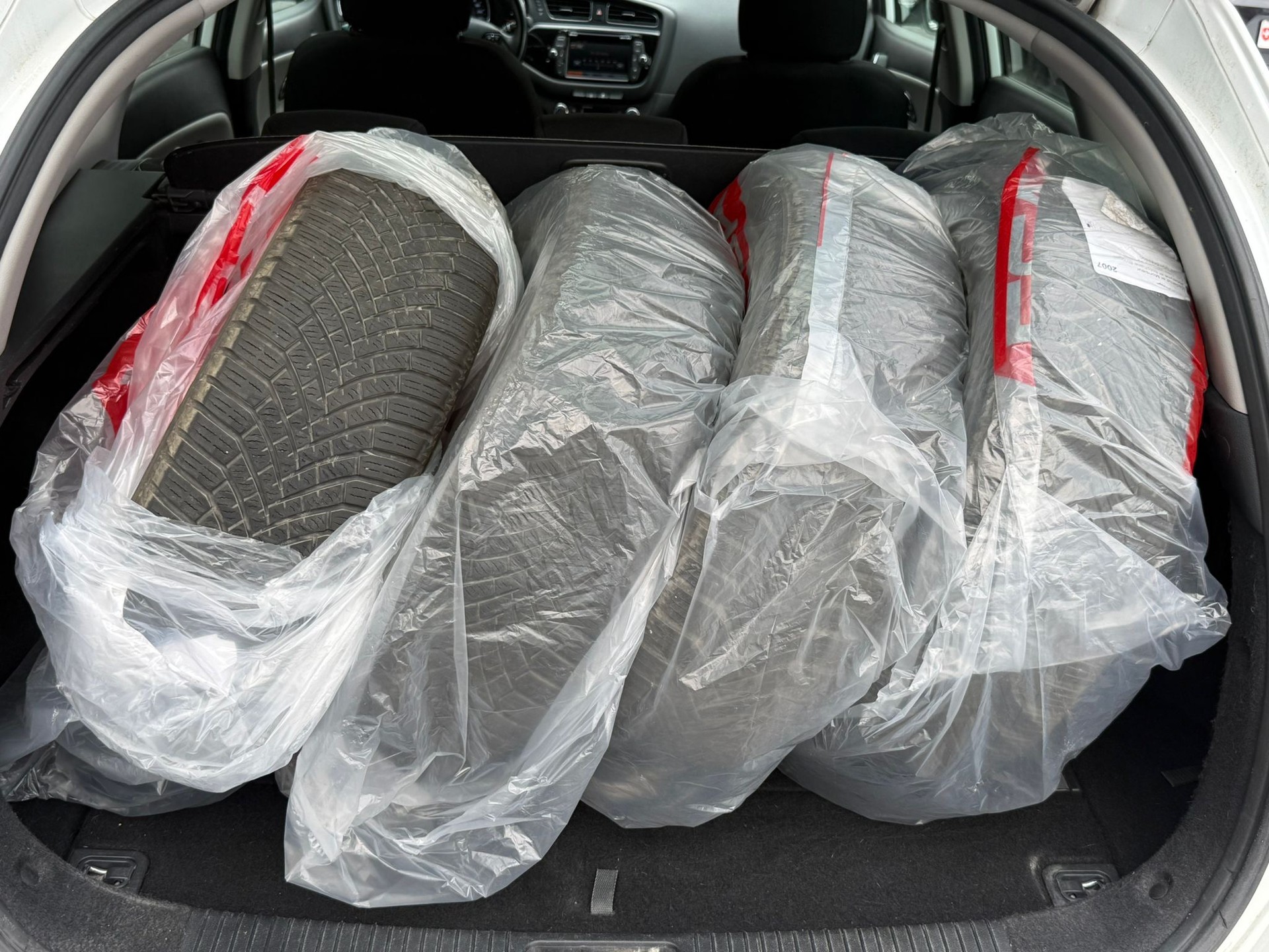 KIA Cee'd Sportswagon 1.6 GDi Style-image-13