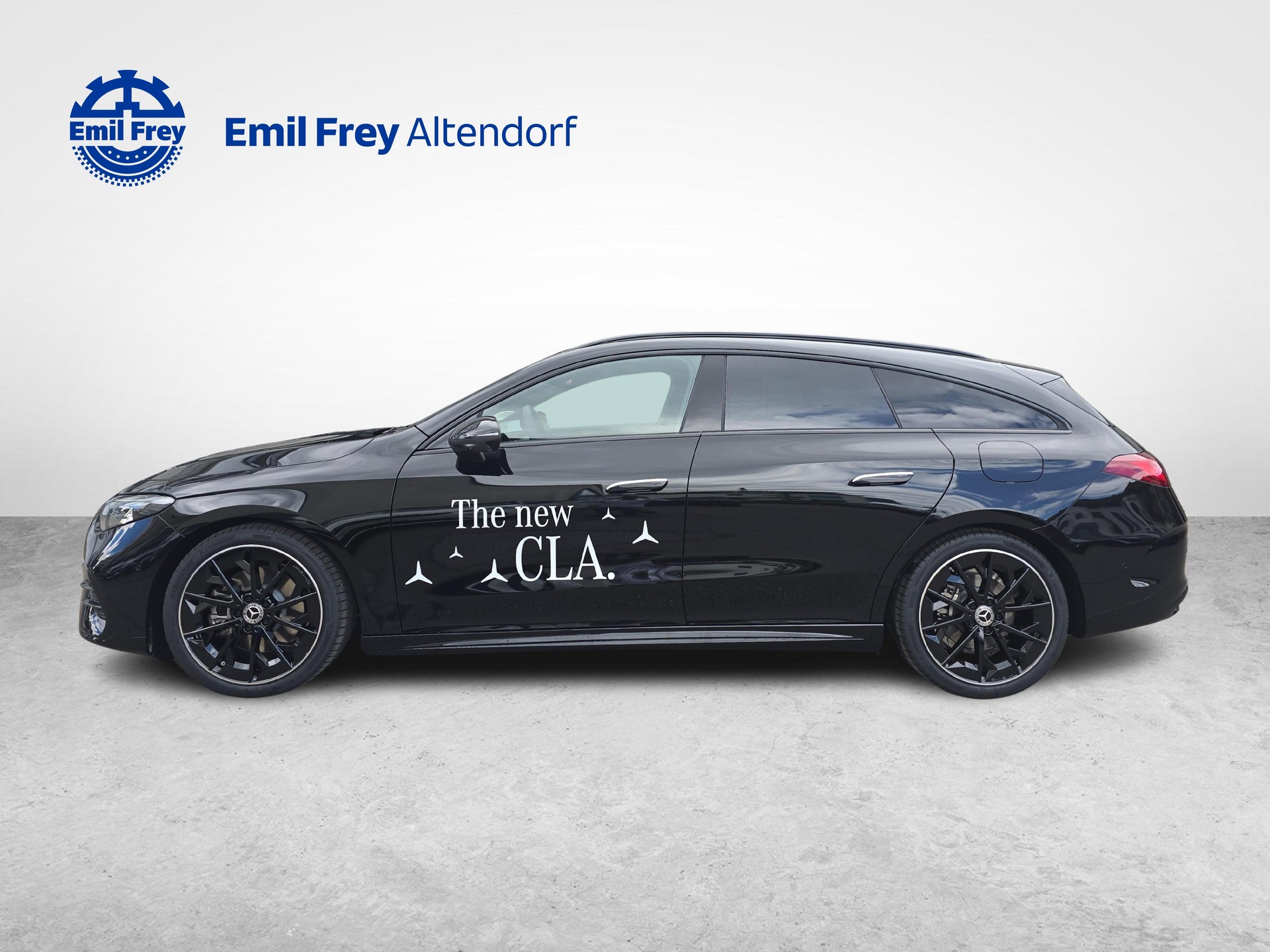 MERCEDES-BENZ CLA 220 4MATIC Shooting Brake-showroom-element-1