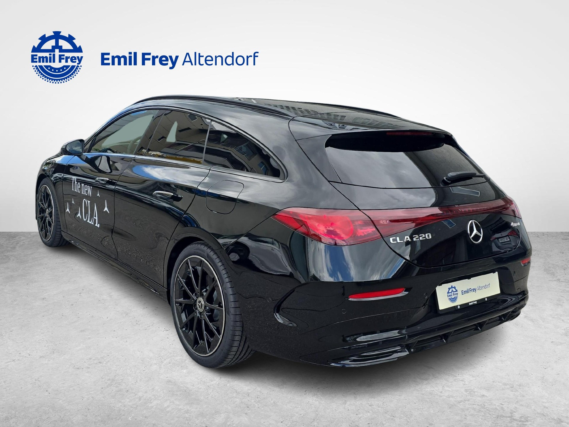 MERCEDES-BENZ CLA 220 4MATIC Shooting Brake-showroom-element-2