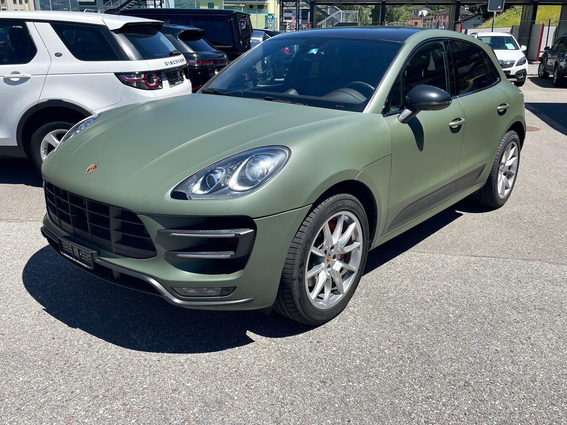 PORSCHE Macan Turbo PDK-image-1