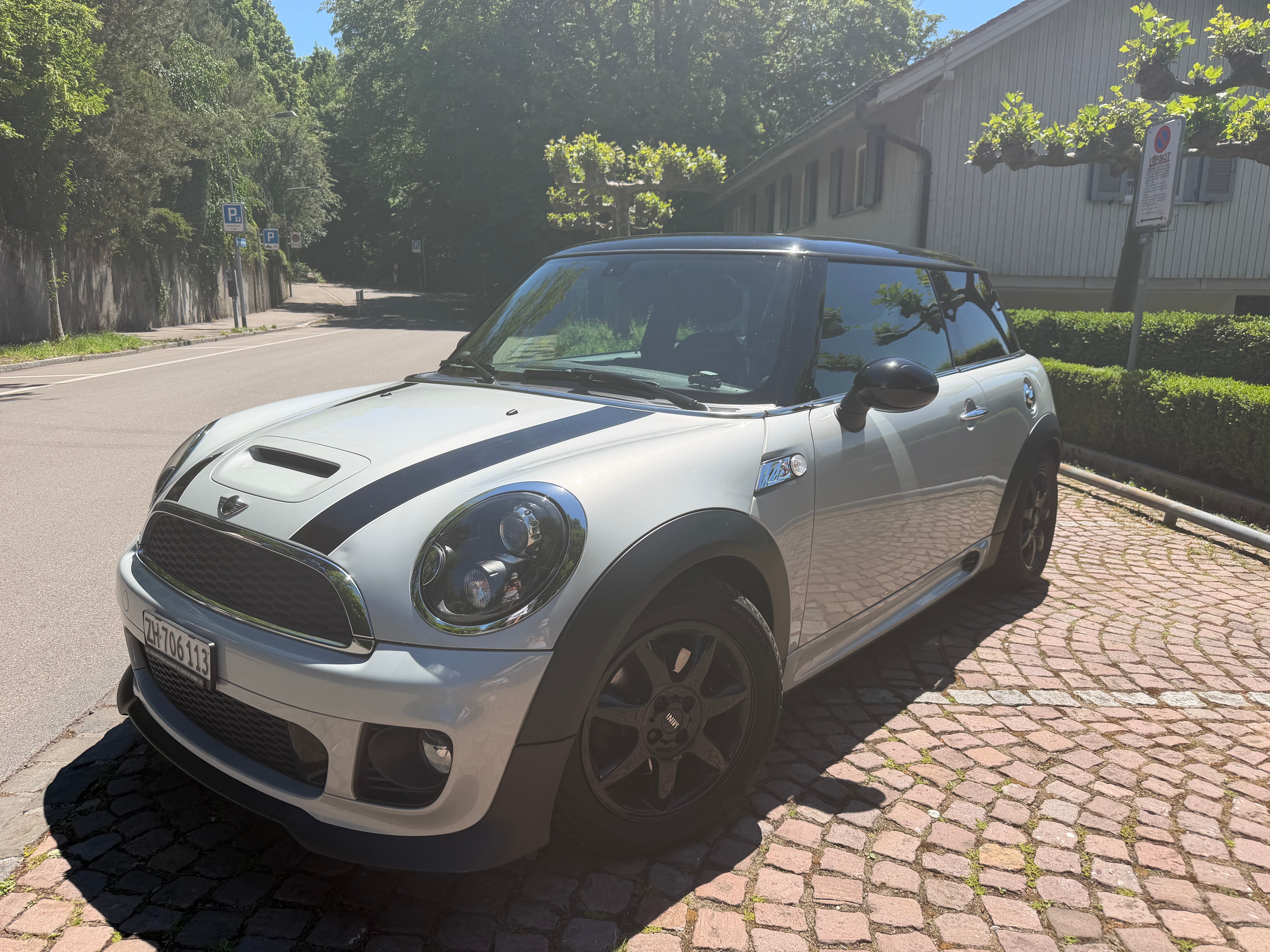 MINI 1.6i Cooper S — slika 1