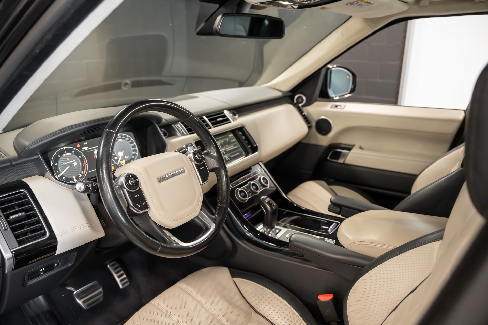 LAND ROVER Range Rover Sport 5.0 V8 SC HSE / Mansory Umbau-image-10
