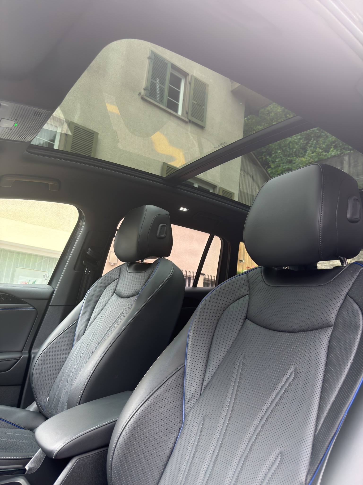 VW Tiguan 2.0 TDI SCR R-Line 4Motion DSG-image-15