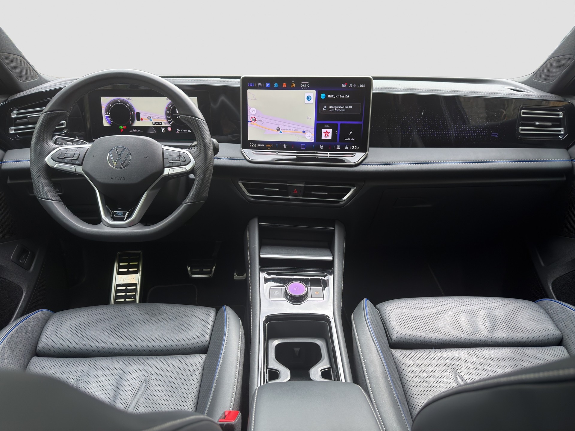 VW Tiguan 2.0 TDI SCR R-Line 4Motion DSG-image-8