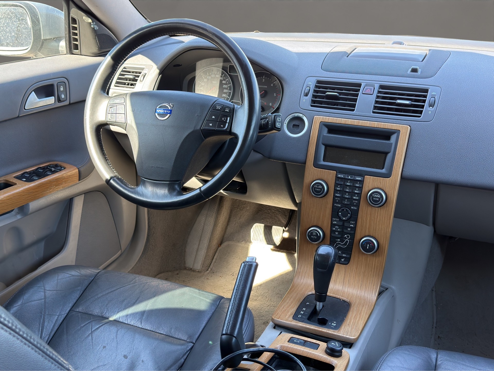 VOLVO V50 D5 Summum Geartronic-image-10