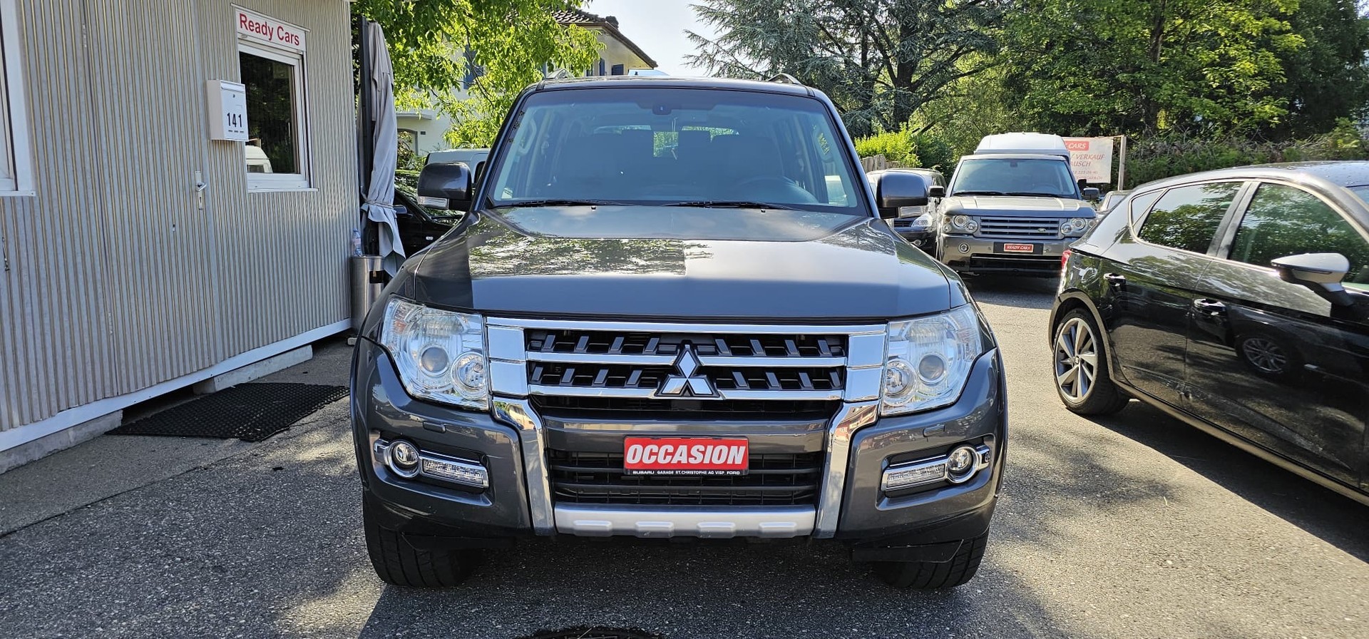 MITSUBISHI Pajero 3.2 DI-D Style Automatic-image-0
