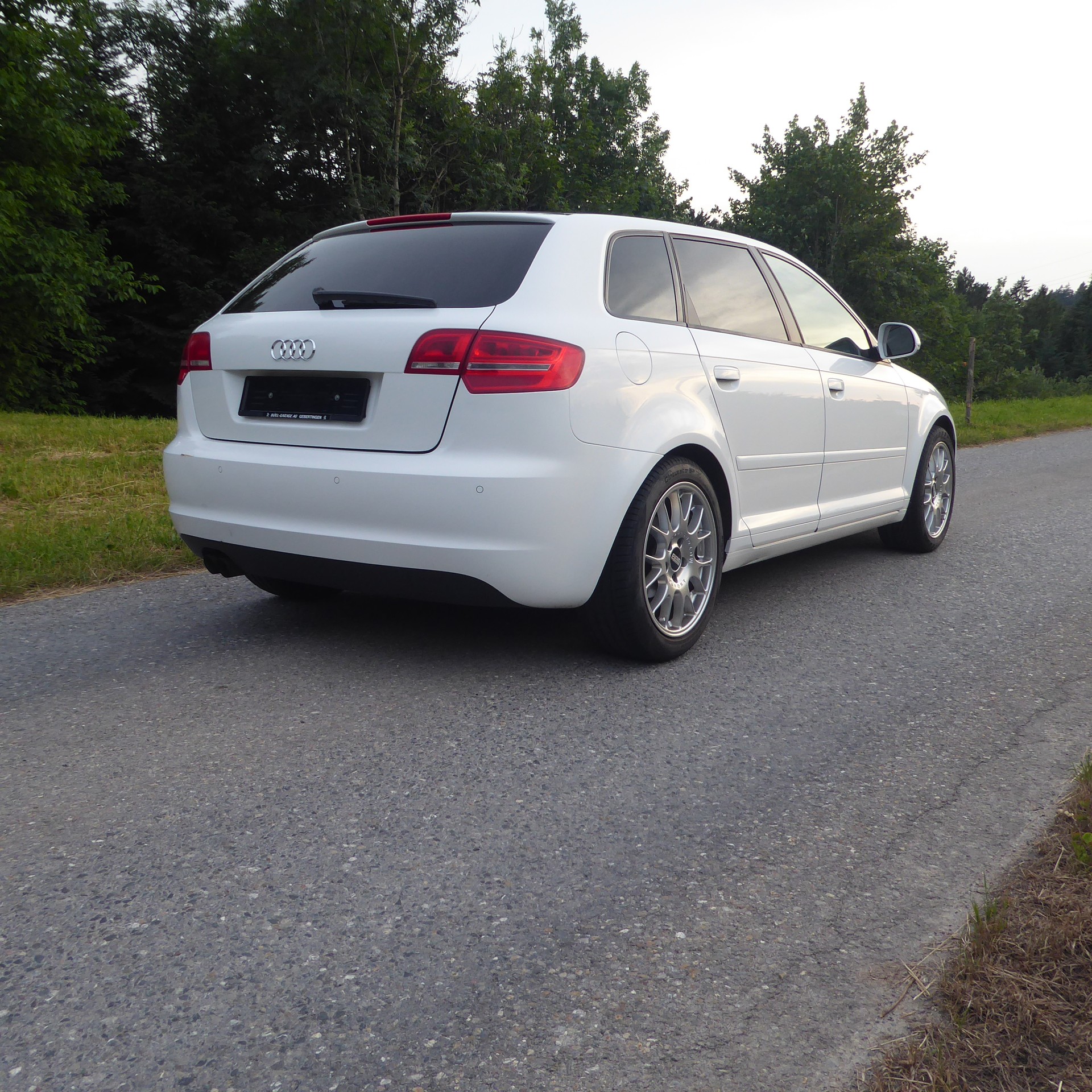AUDI A3 Sportback 1.4 Turbo FSI Ambiente-image-2