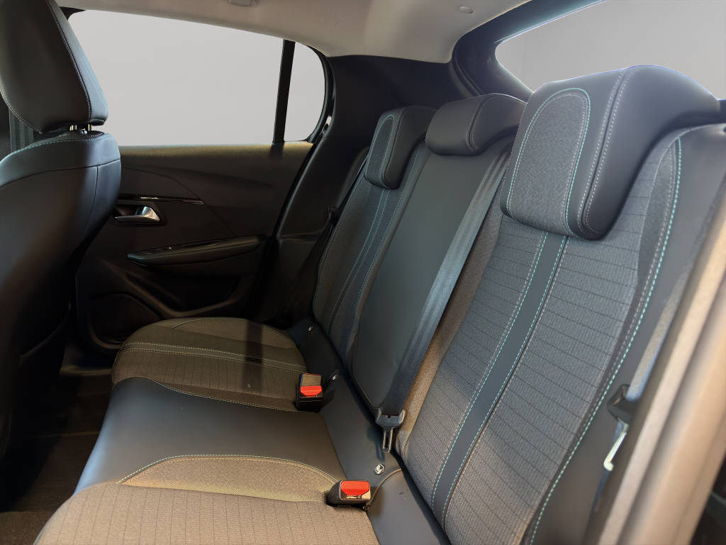 PEUGEOT 208 1.2 PureTech 130 Allure Pack-image-5