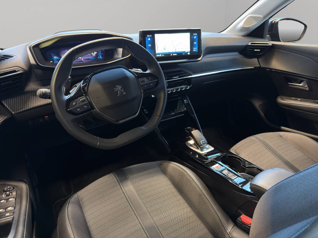 PEUGEOT 208 1.2 PureTech 130 Allure Pack-image-4