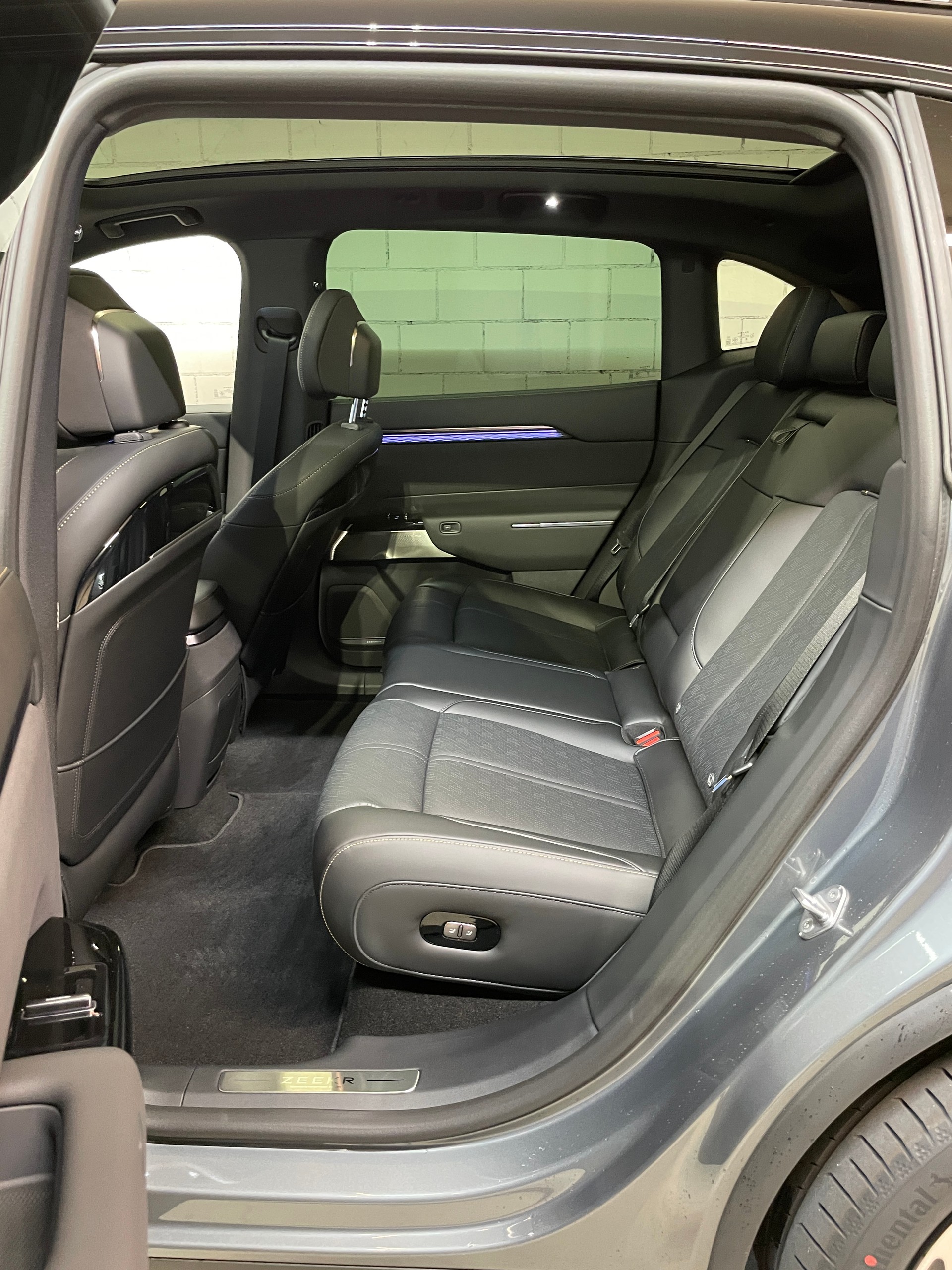 ZEEKR ZEEKR 7X 100kWh Privilege AWD mit Comfort und Cockpitpaket, AHK, Modell 2026-image-12
