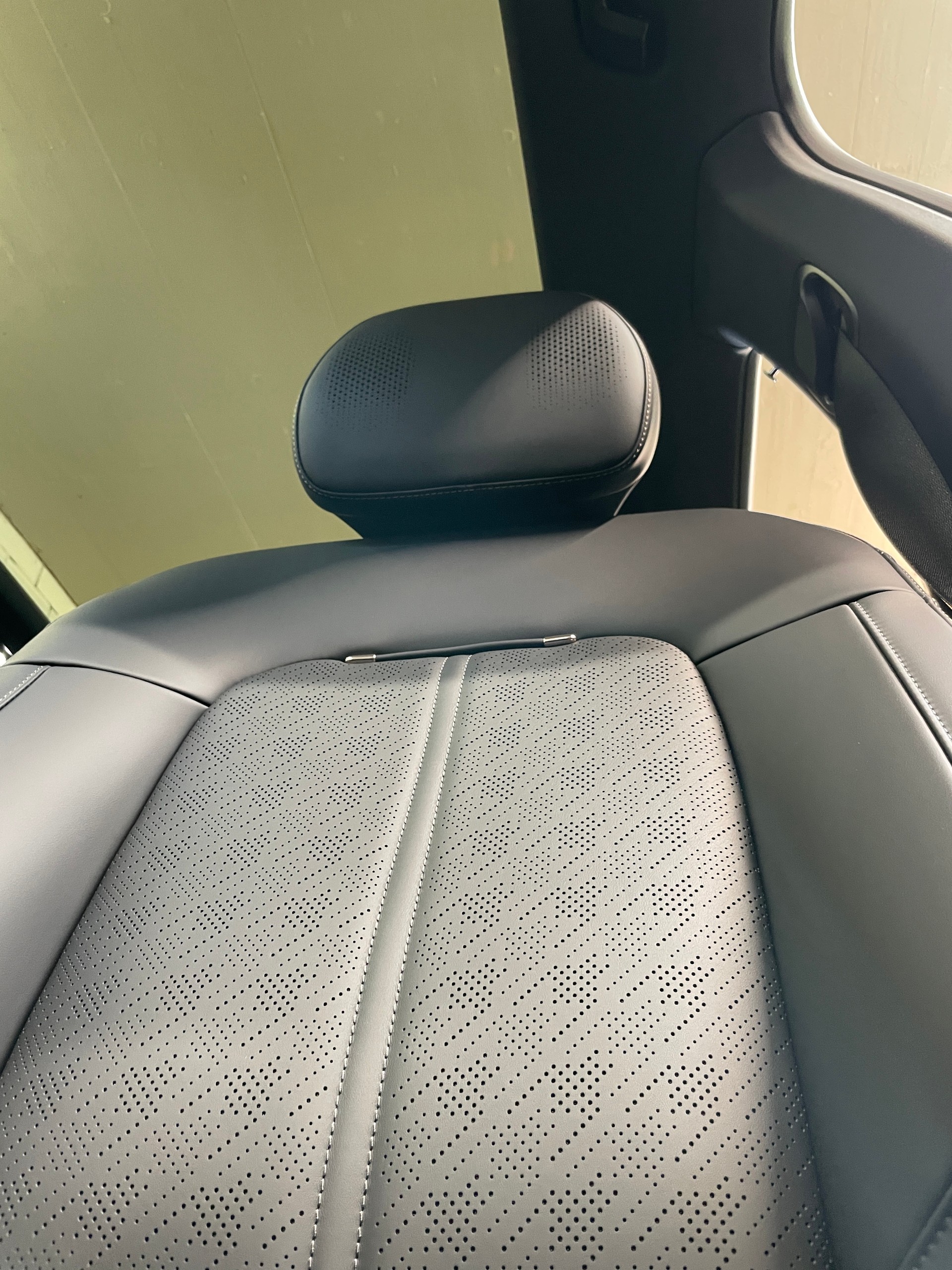 ZEEKR ZEEKR 7X 100kWh Privilege AWD mit Comfort und Cockpitpaket, AHK, Modell 2026-image-8