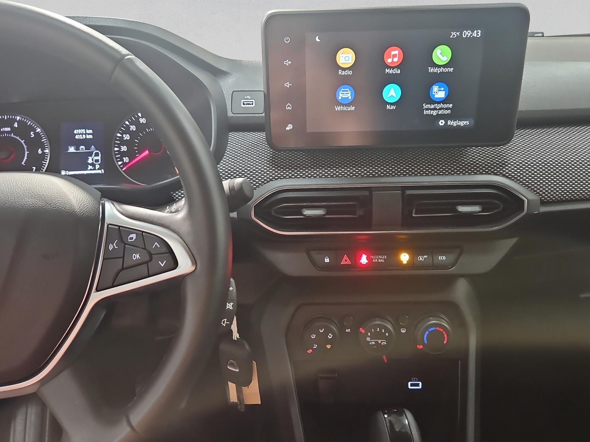 DACIA Sandero TCe 90 Comfort CVT-image-11
