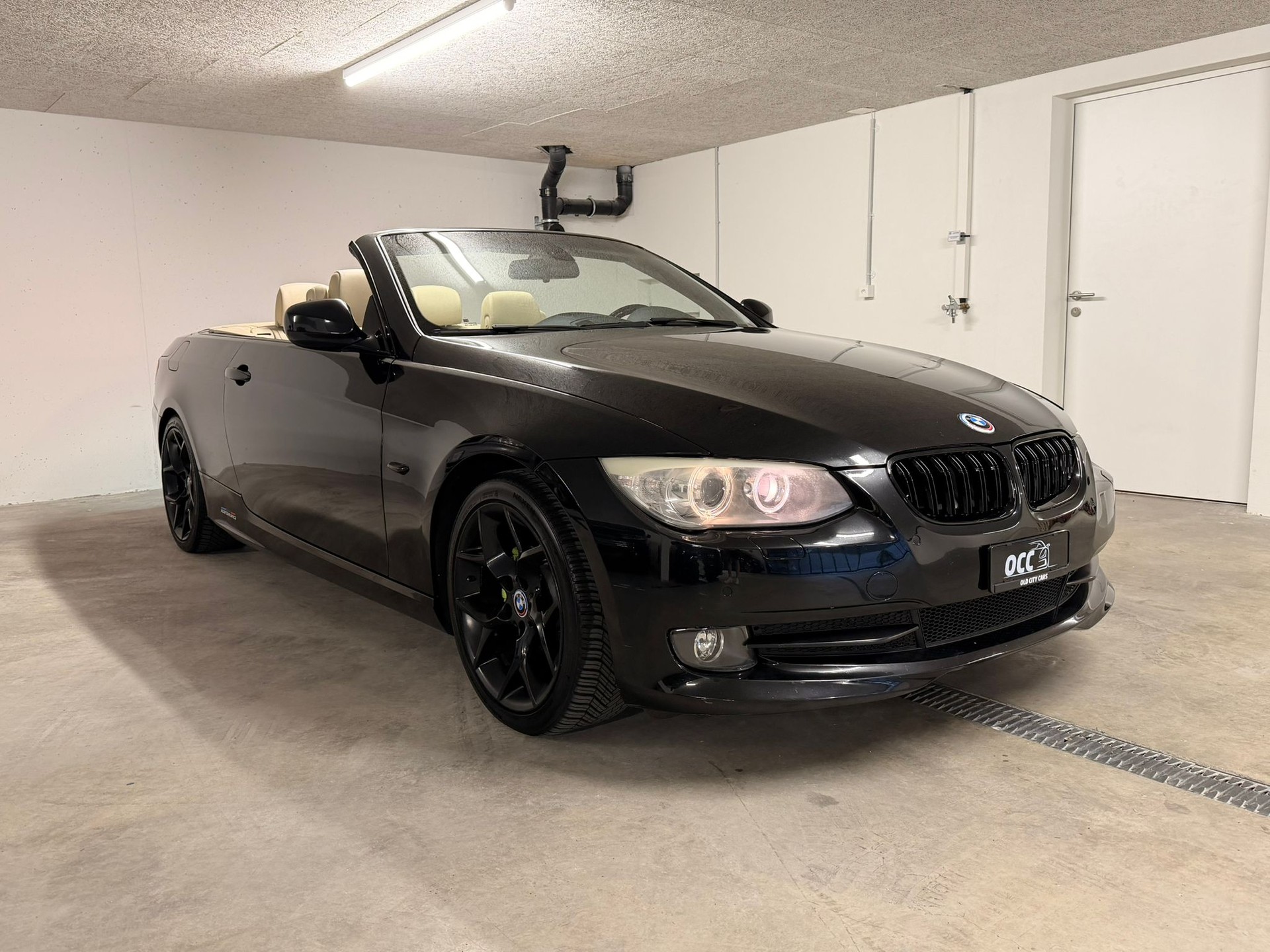 BMW 320d Cabriolet Steptronic-image-0