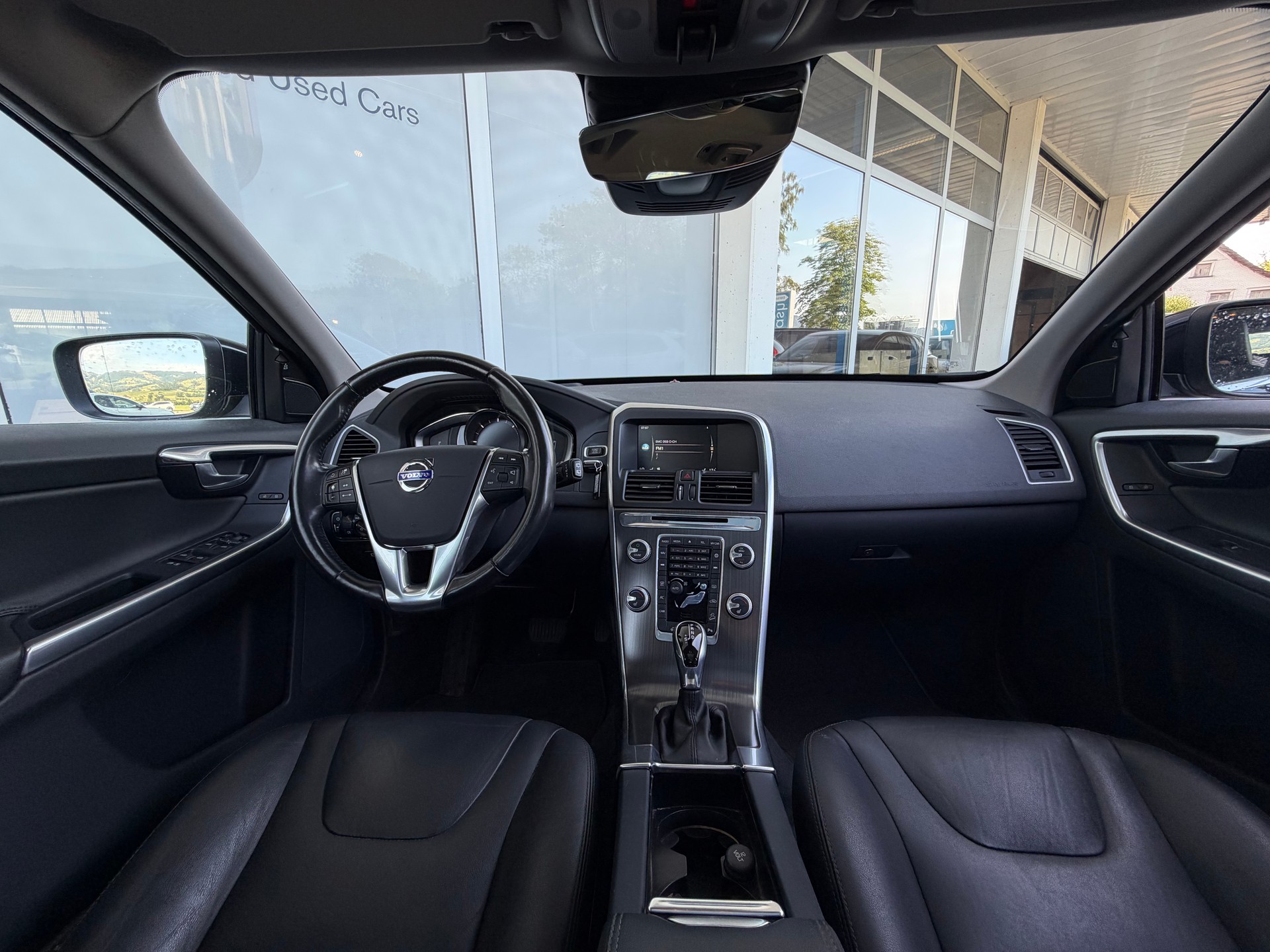 VOLVO XC60 D4 AWD Summum Geartronic-image-9