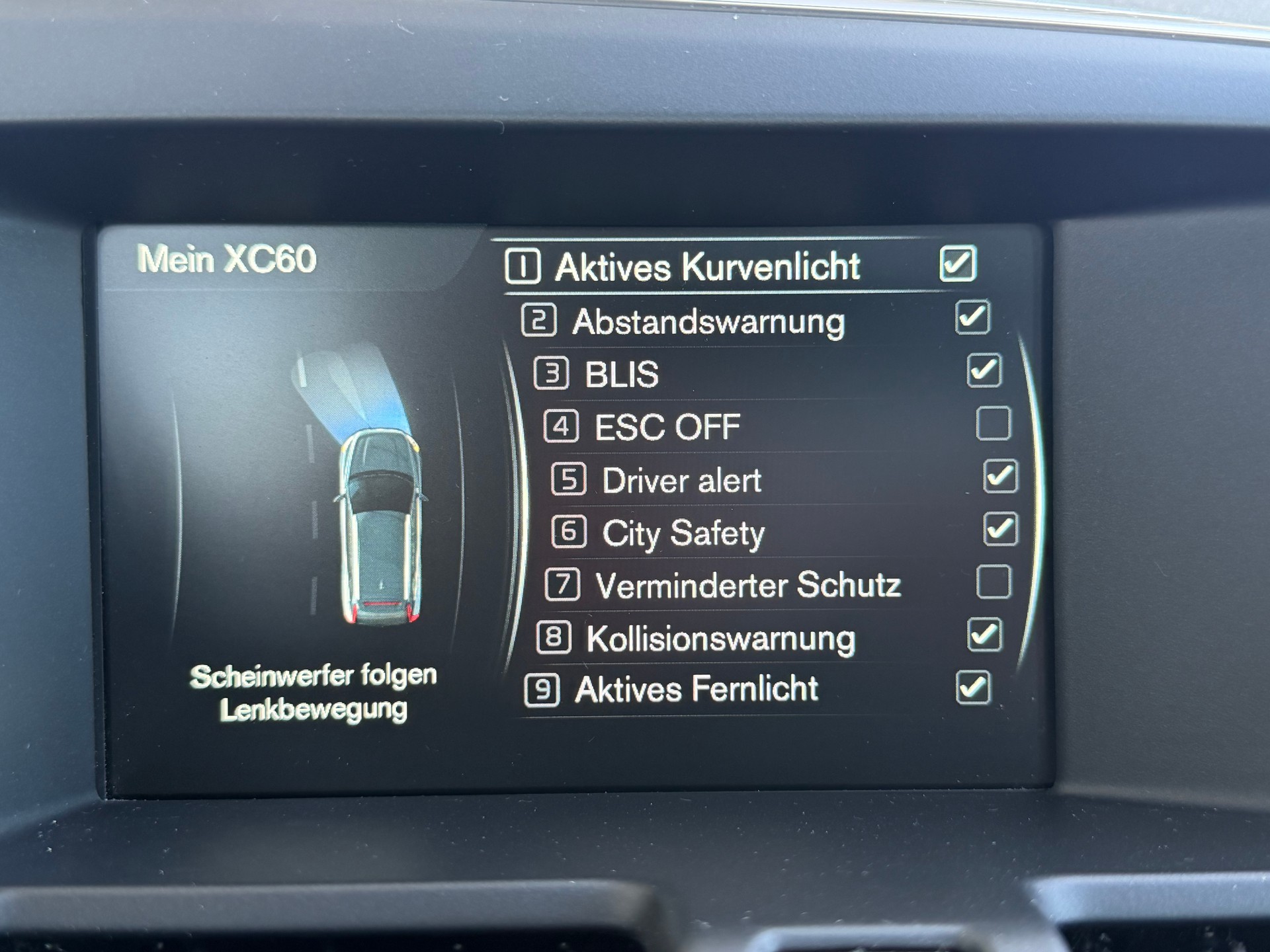 VOLVO XC60 D4 AWD Summum Geartronic-image-19