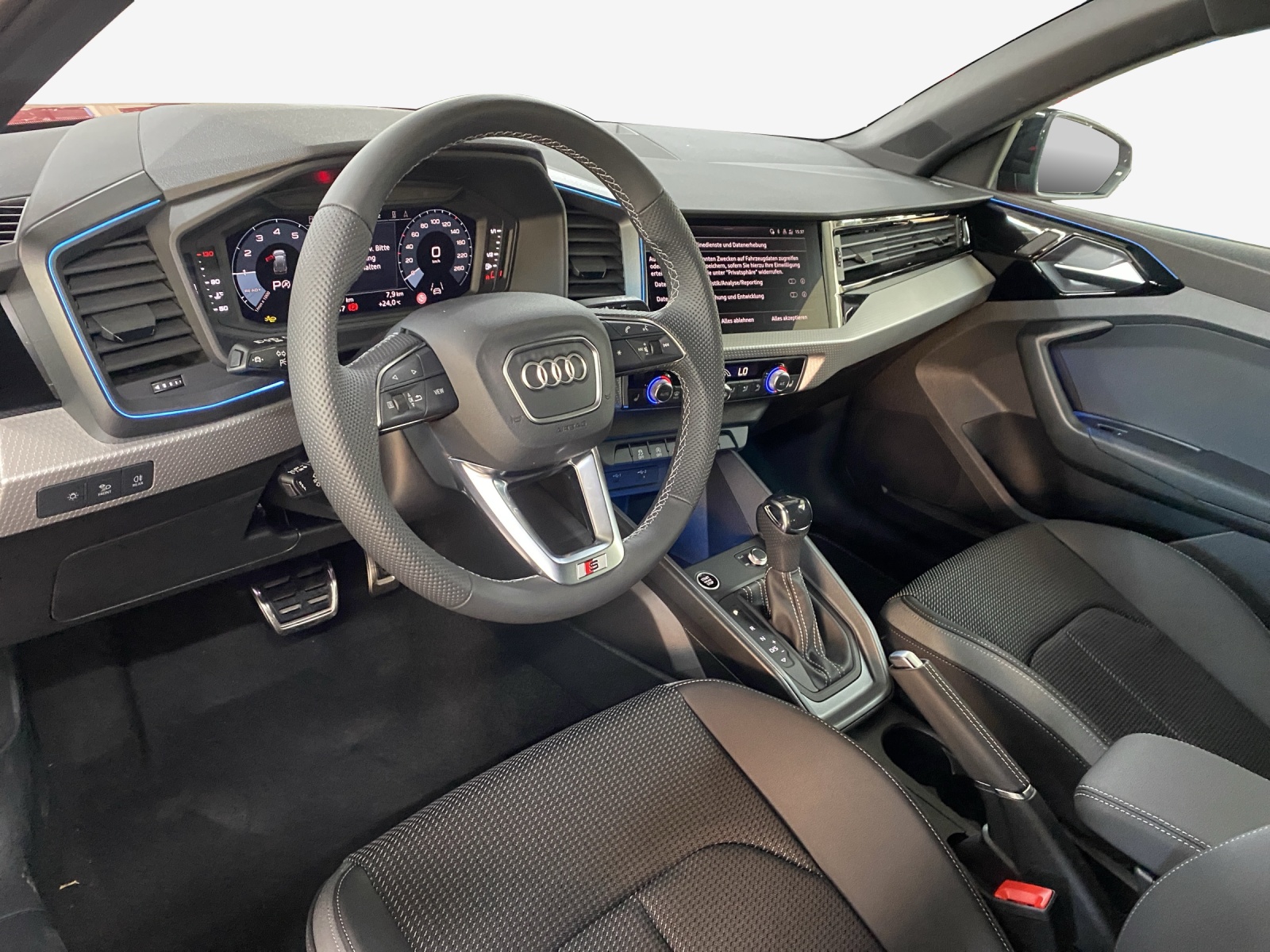 AUDI A1 Sportback 30 TFSI S Line S-tronic-image-14