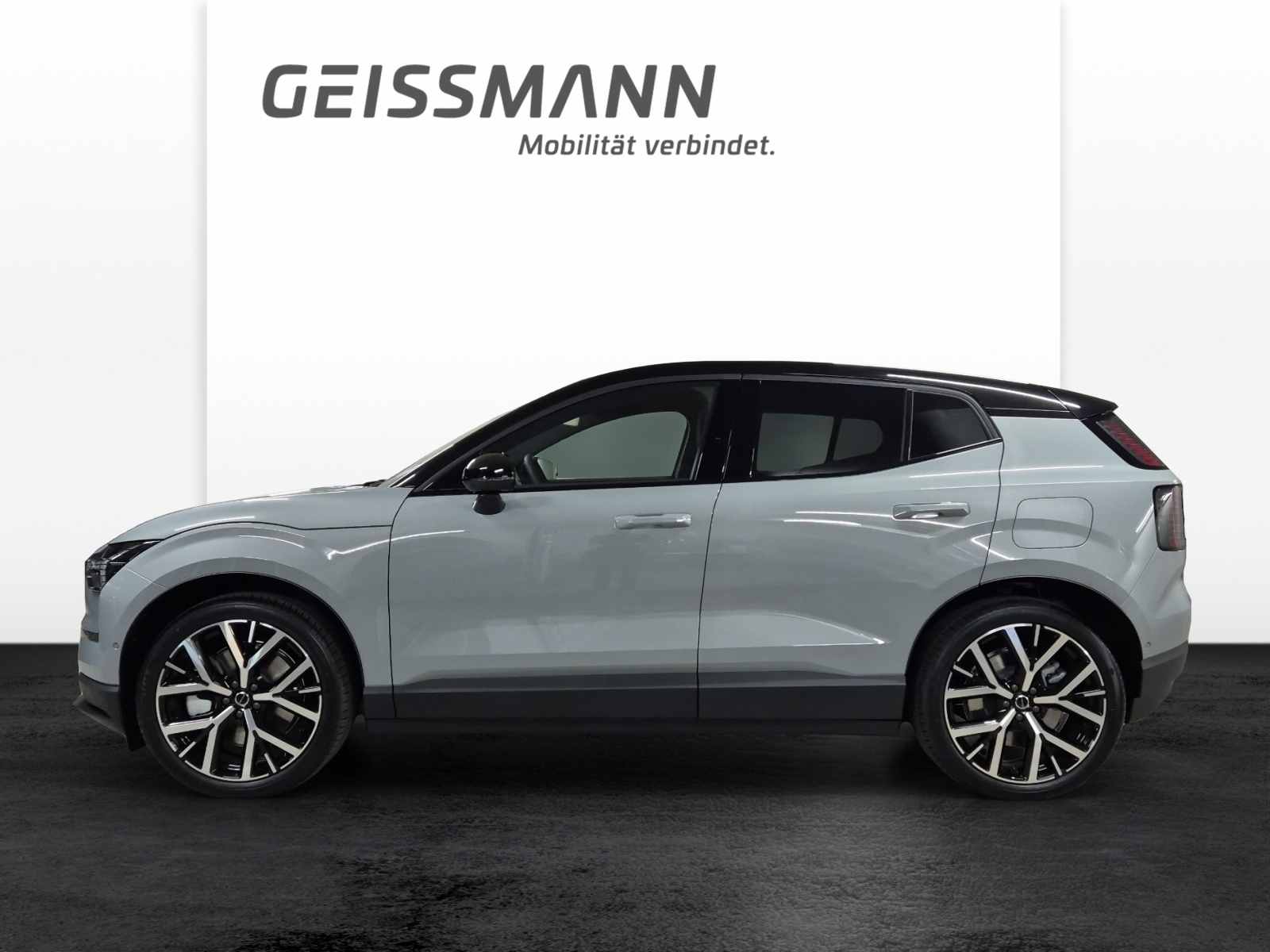 VOLVO EX30 E60 Twin Ultra Performance AWD-image-2