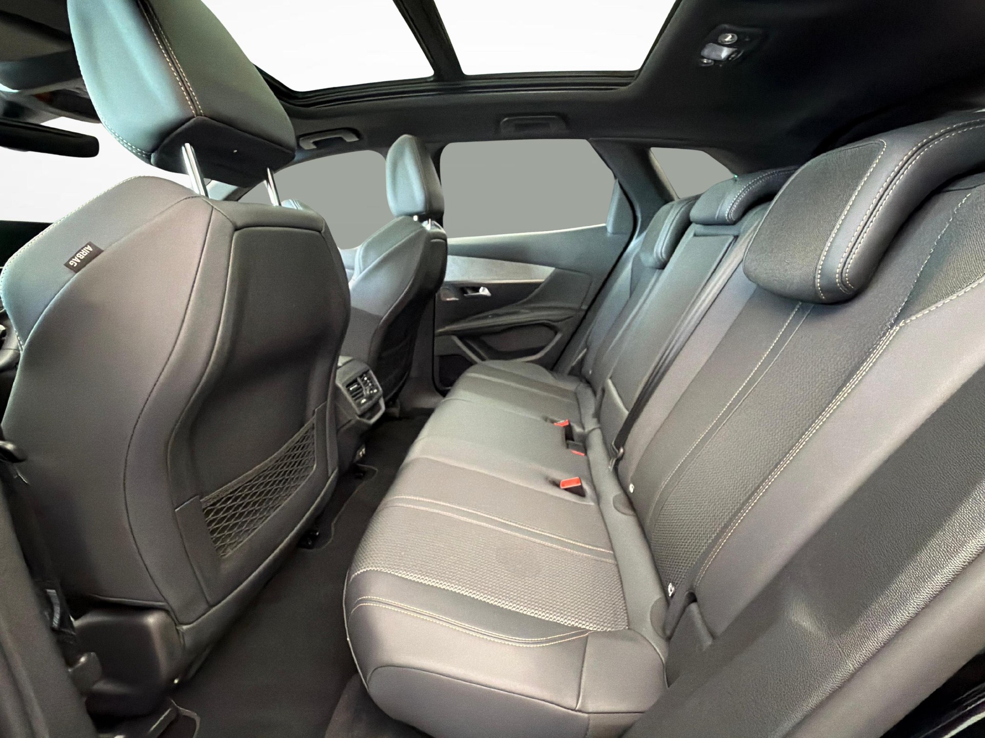 PEUGEOT 3008 1.2 PureTech GT-image-10