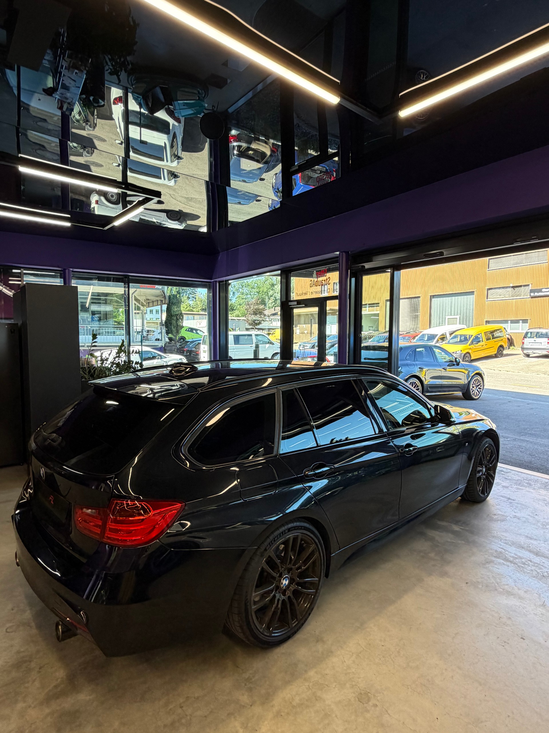 BMW 335i xDrive Touring Steptronic-image-6