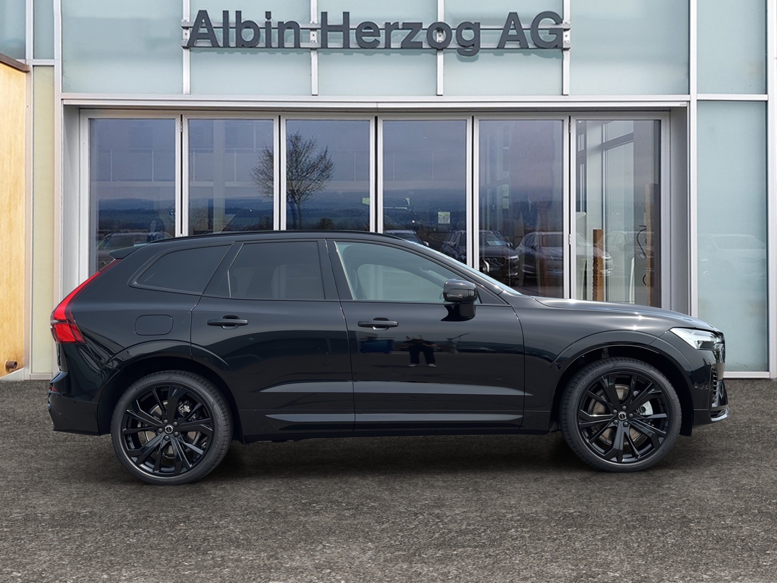 VOLVO XC60 2.0 T8 TE Black Edition eAWD-image-4