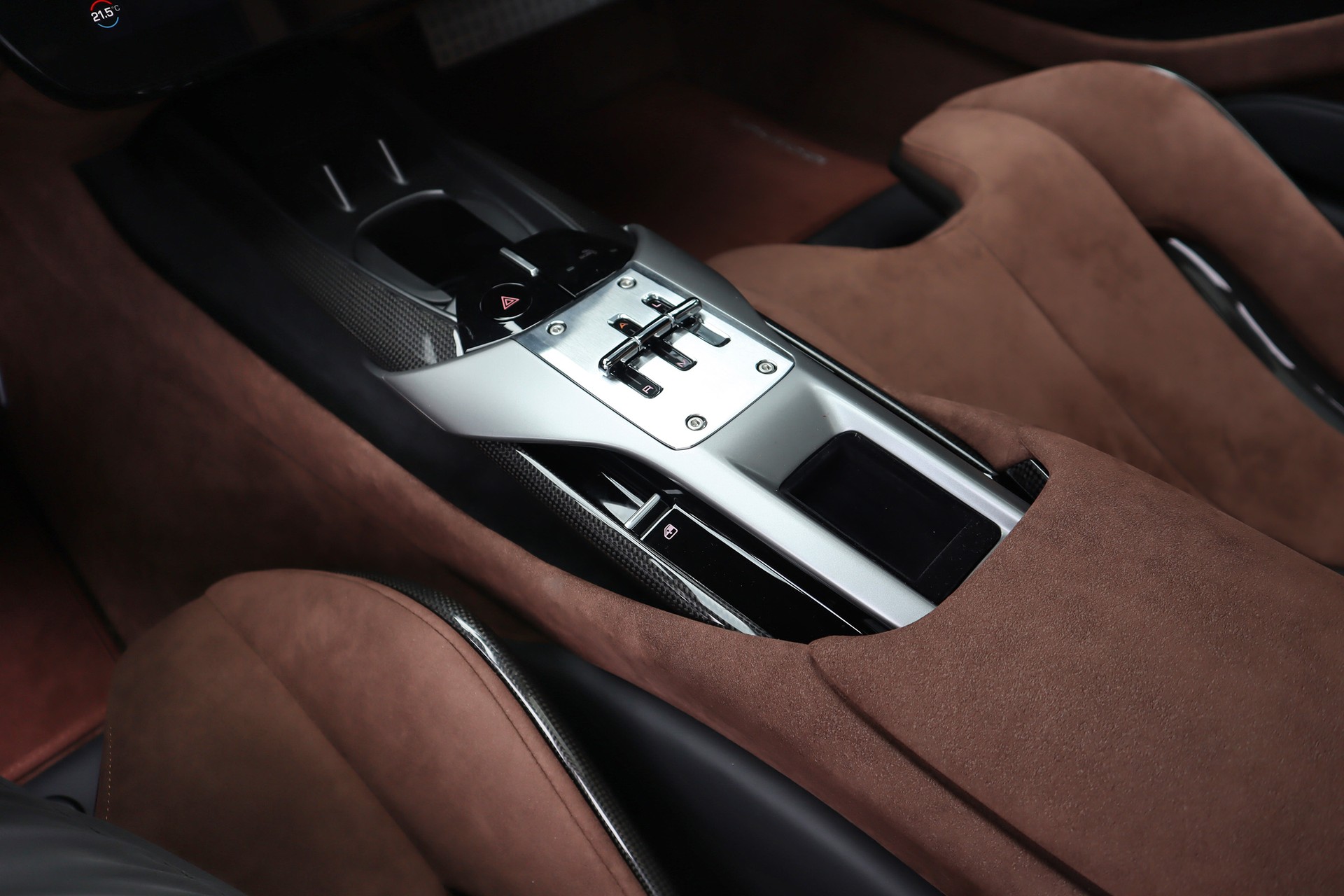 FERRARI 12 Cilindri-image-12