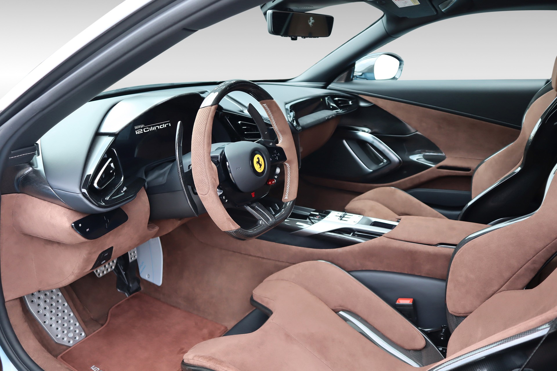 FERRARI 12 Cilindri-image-10