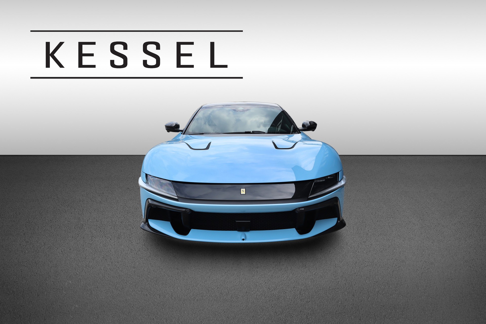 FERRARI 12 Cilindri-showroom-element-1