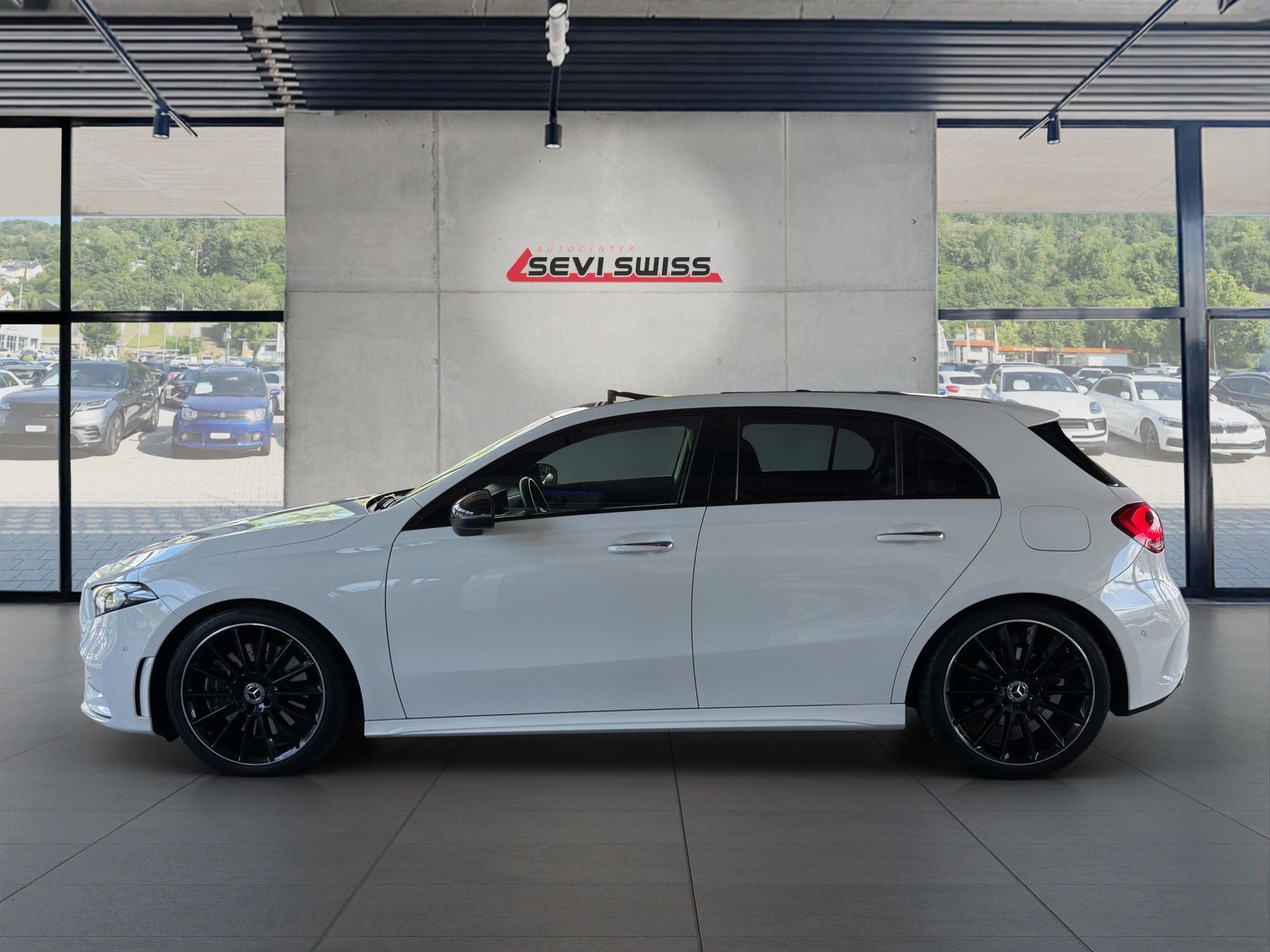 MERCEDES-BENZ A 250 4Matic AMG Line 4Matic 7G-DCT-image-4