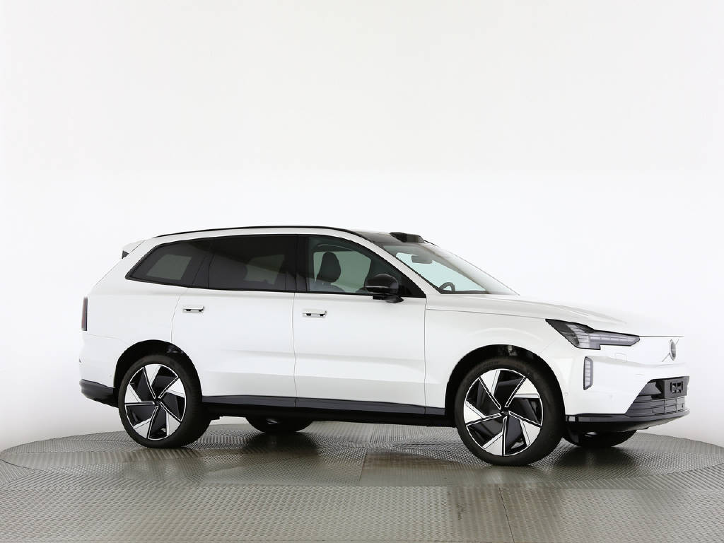 VOLVO EX90 Twin Plus AWD-image-17