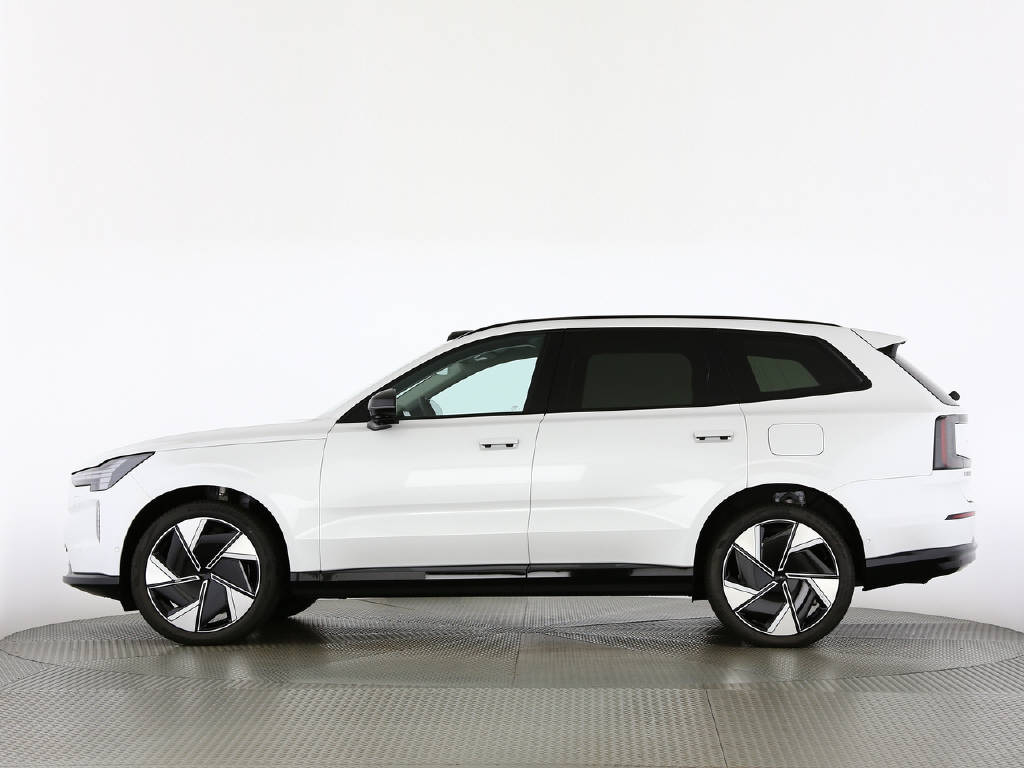 VOLVO EX90 Twin Plus AWD-image-31