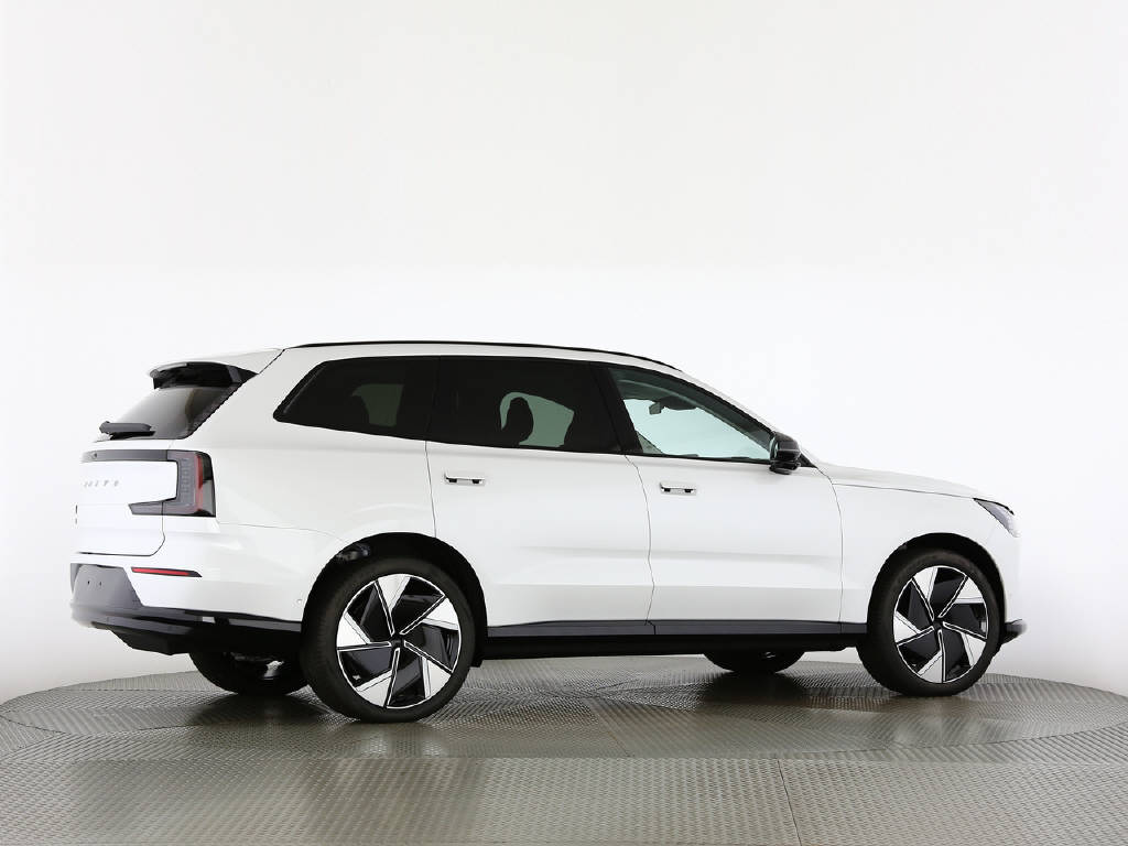 VOLVO EX90 Twin Plus AWD-image-14