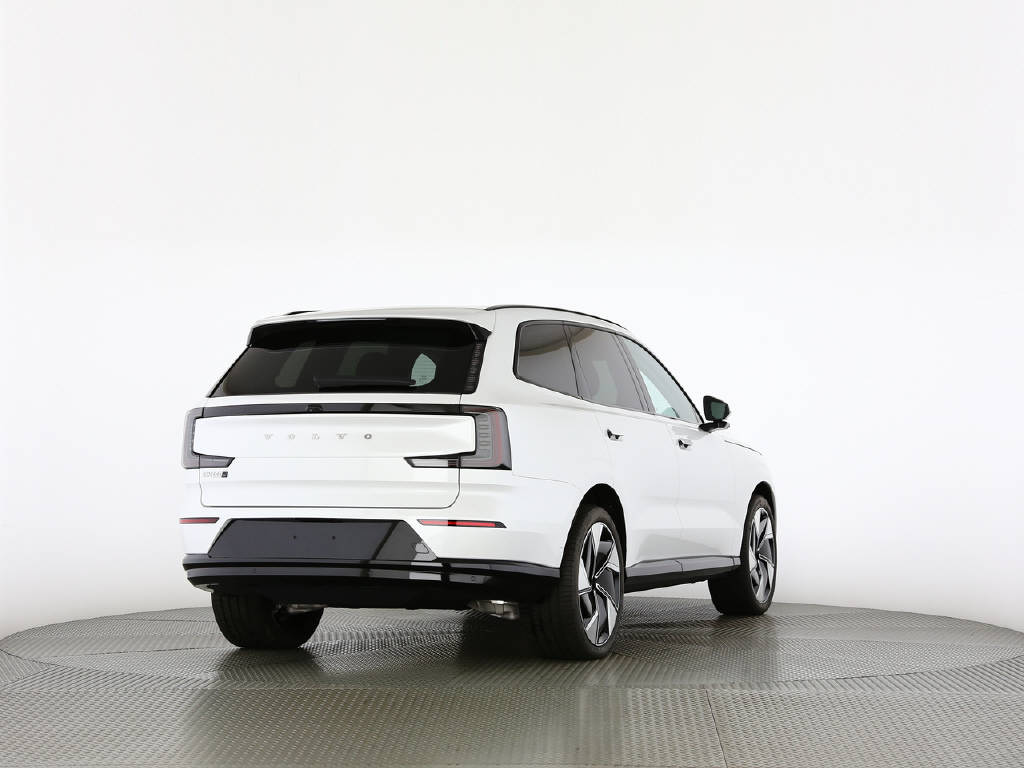 VOLVO EX90 Twin Plus AWD-image-11