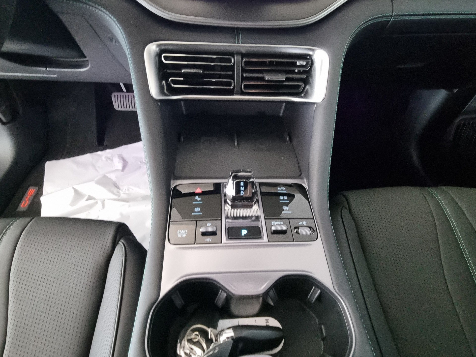 BYD Seal U DM-i Comfort FWD-image-9