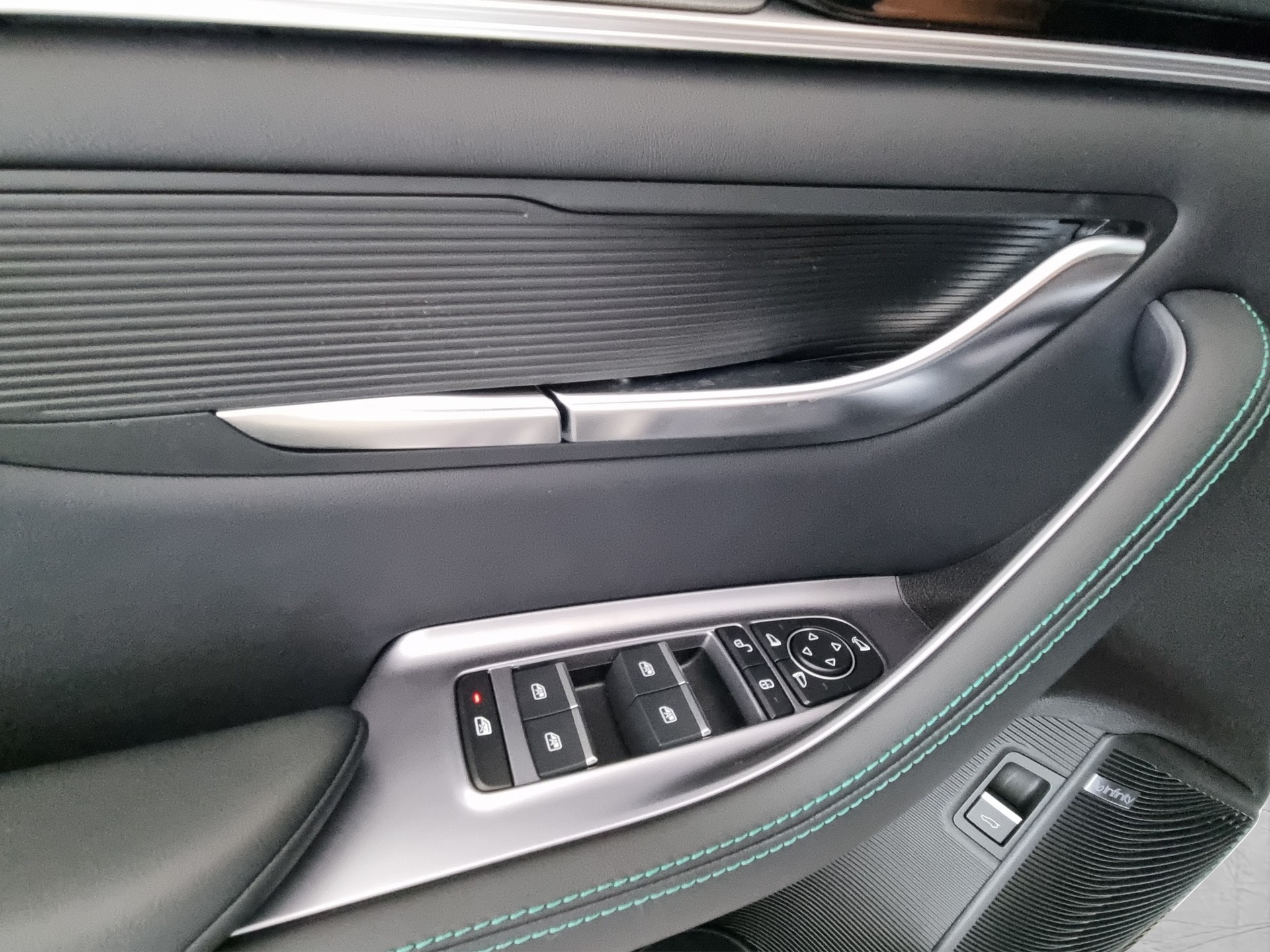 BYD Seal U DM-i Comfort FWD-image-11
