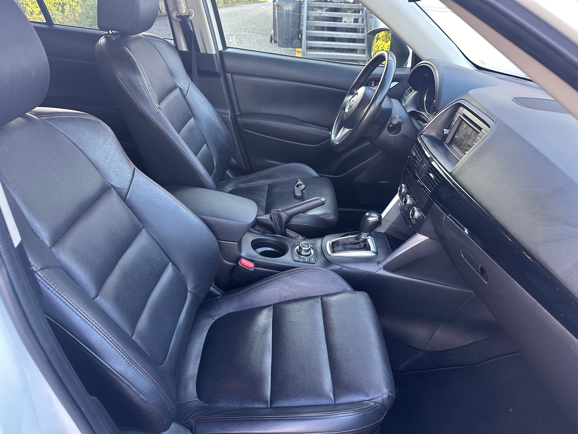 MAZDA CX-5 2.2 D HP Revolution AWD Automatic-image-9