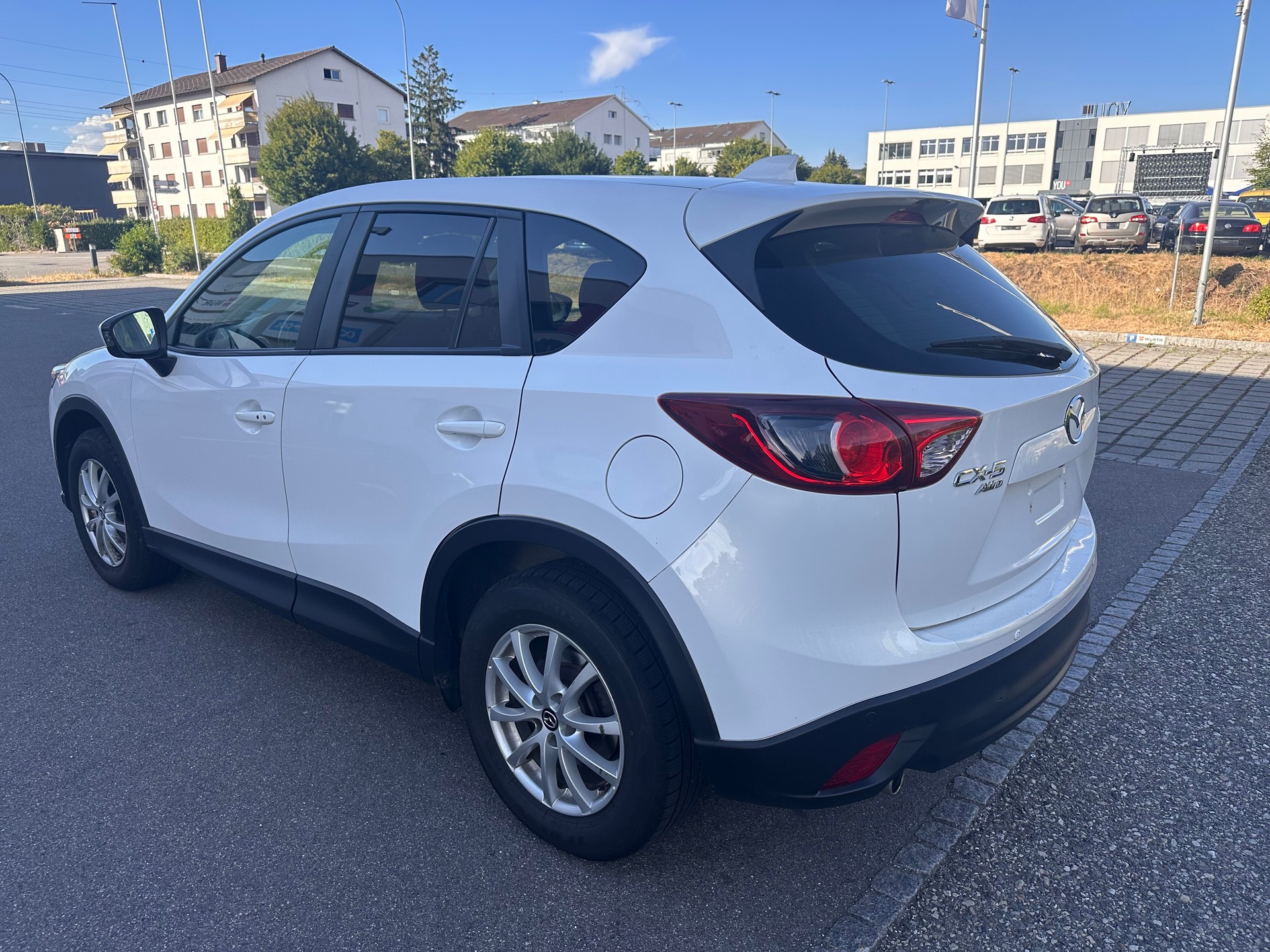 MAZDA CX-5 2.2 D HP Revolution AWD Automatic-image-5