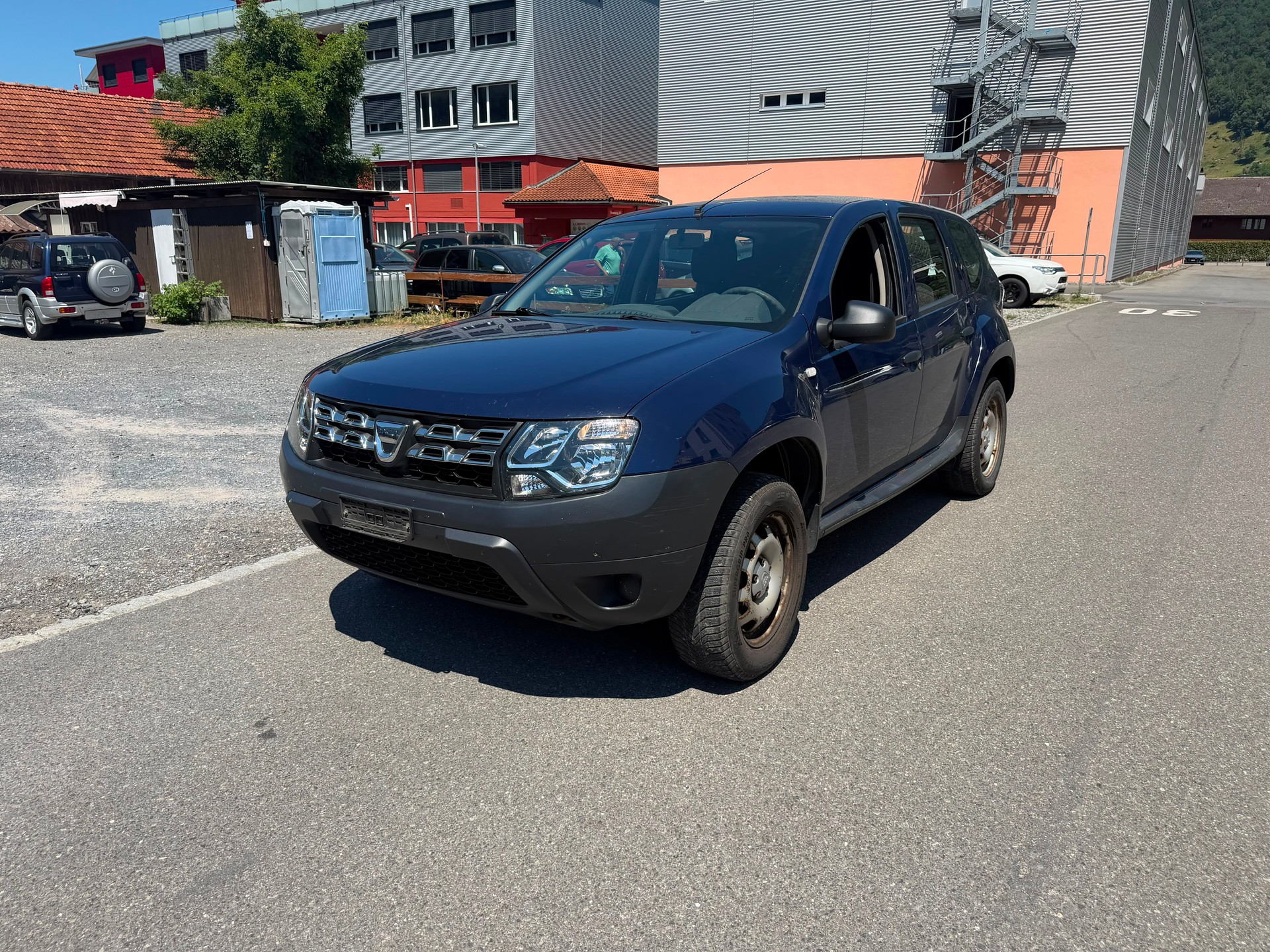 DACIA Duster 1.6 Celebration 4x4-image-1