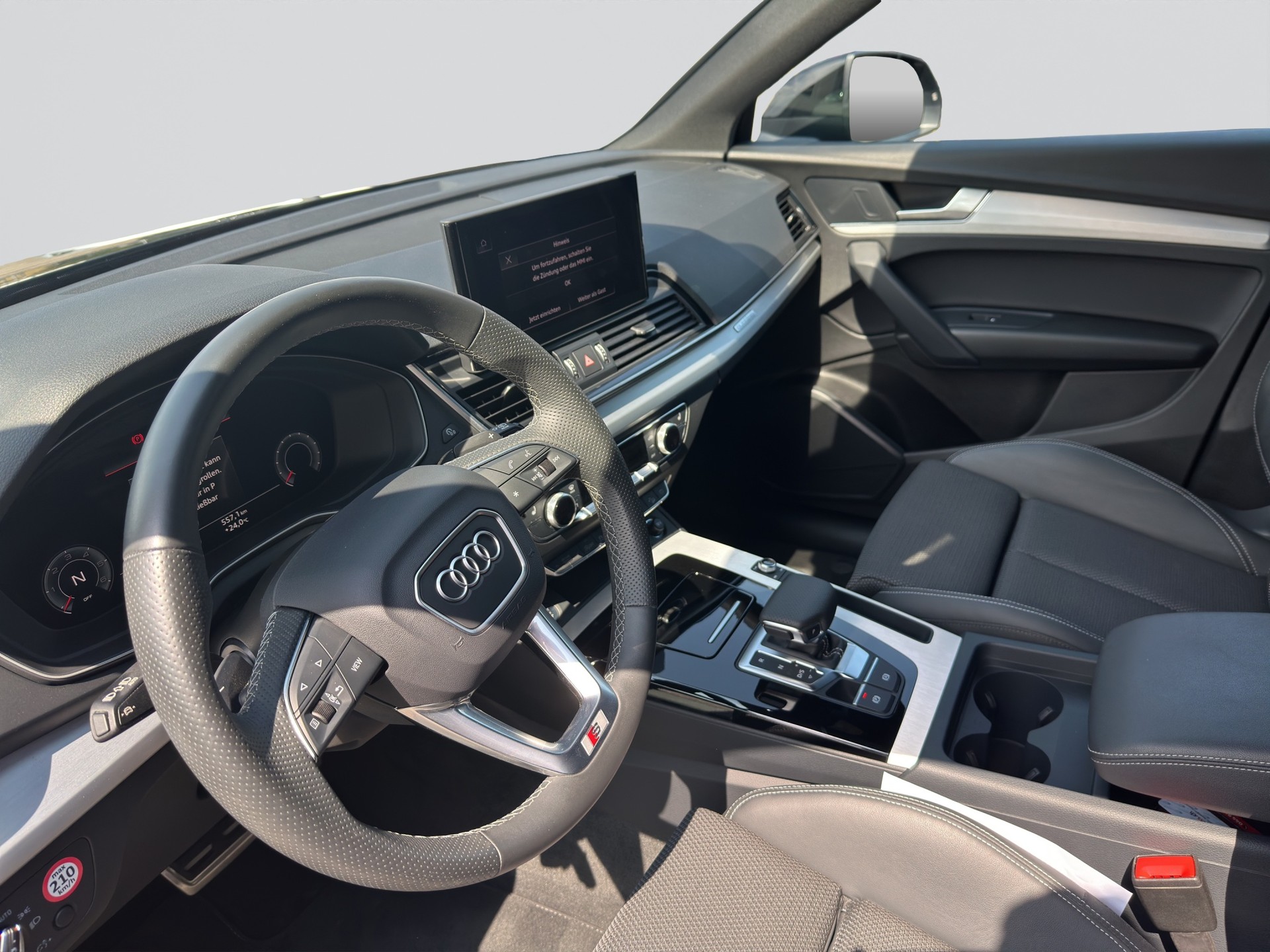 AUDI Q5 40 TDI quattro S-tronic-image-7
