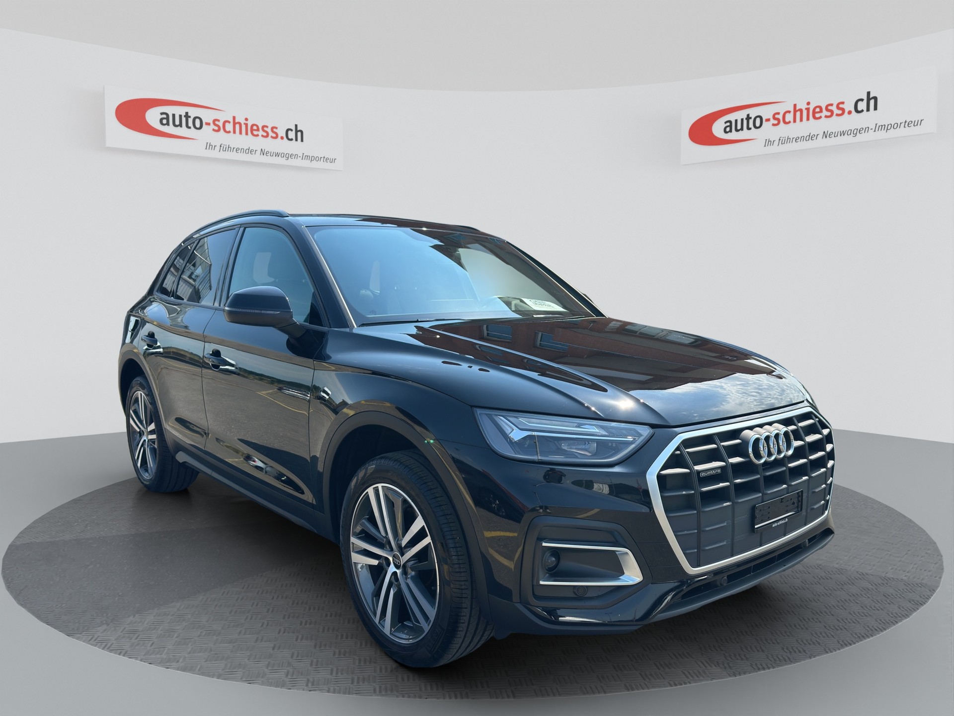 AUDI Q5 40 TDI quattro S-tronic-image-0