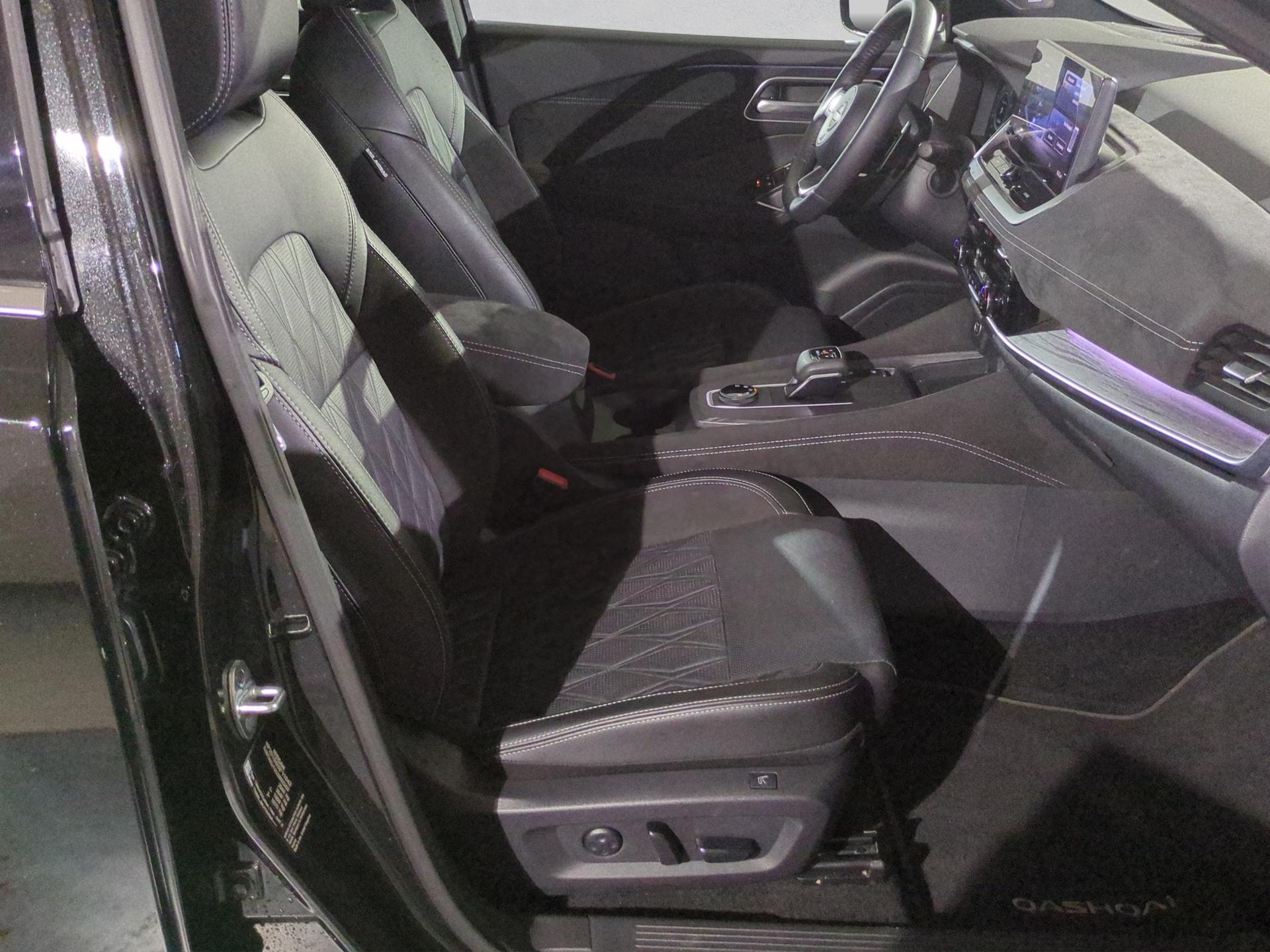 NISSAN Qashqai 1.3 DIG-T MHEV Tekna+ Xtronic 4x4-image-16