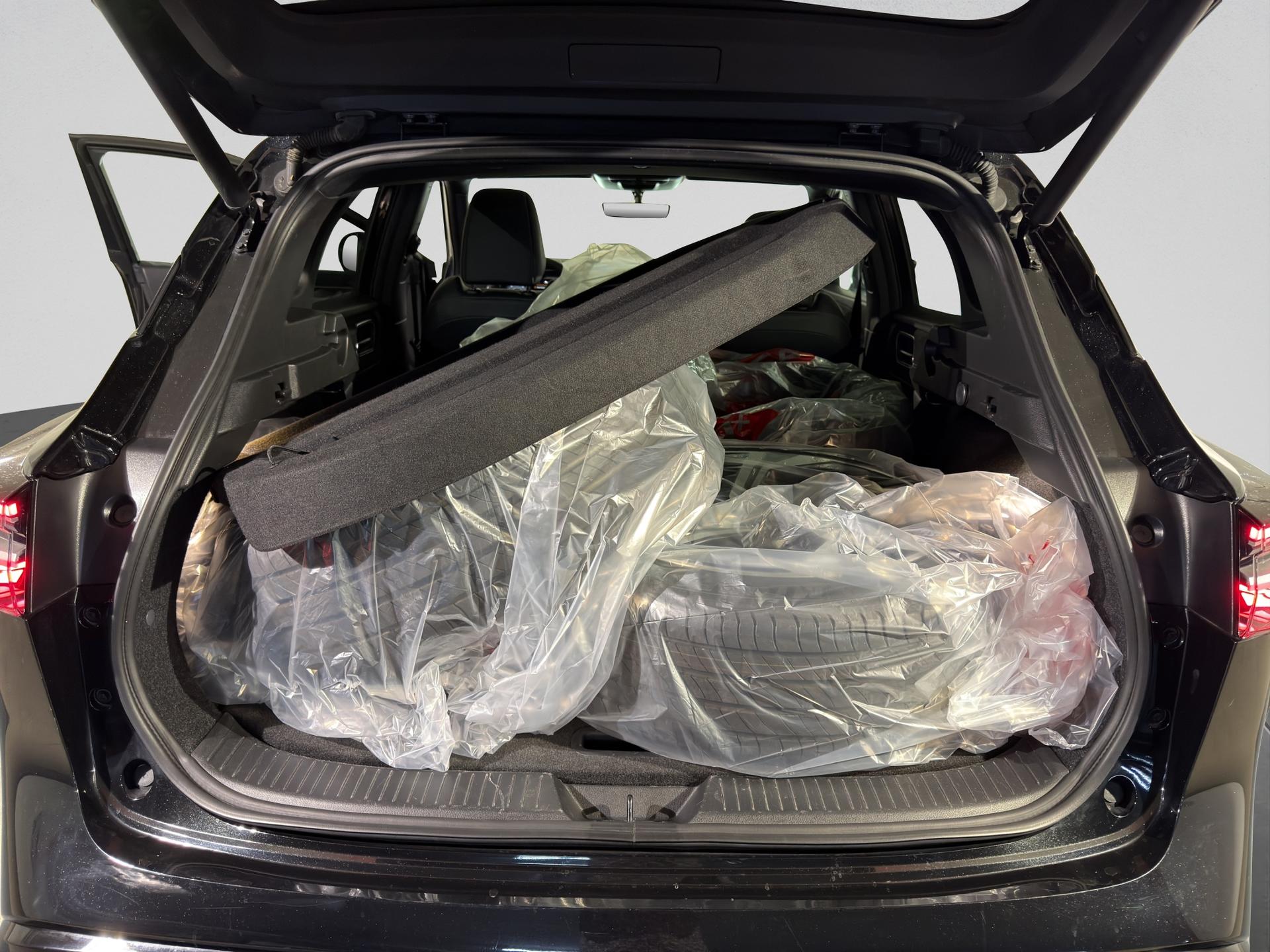 NISSAN Qashqai 1.3 DIG-T MHEV Tekna+ Xtronic 4x4-image-15