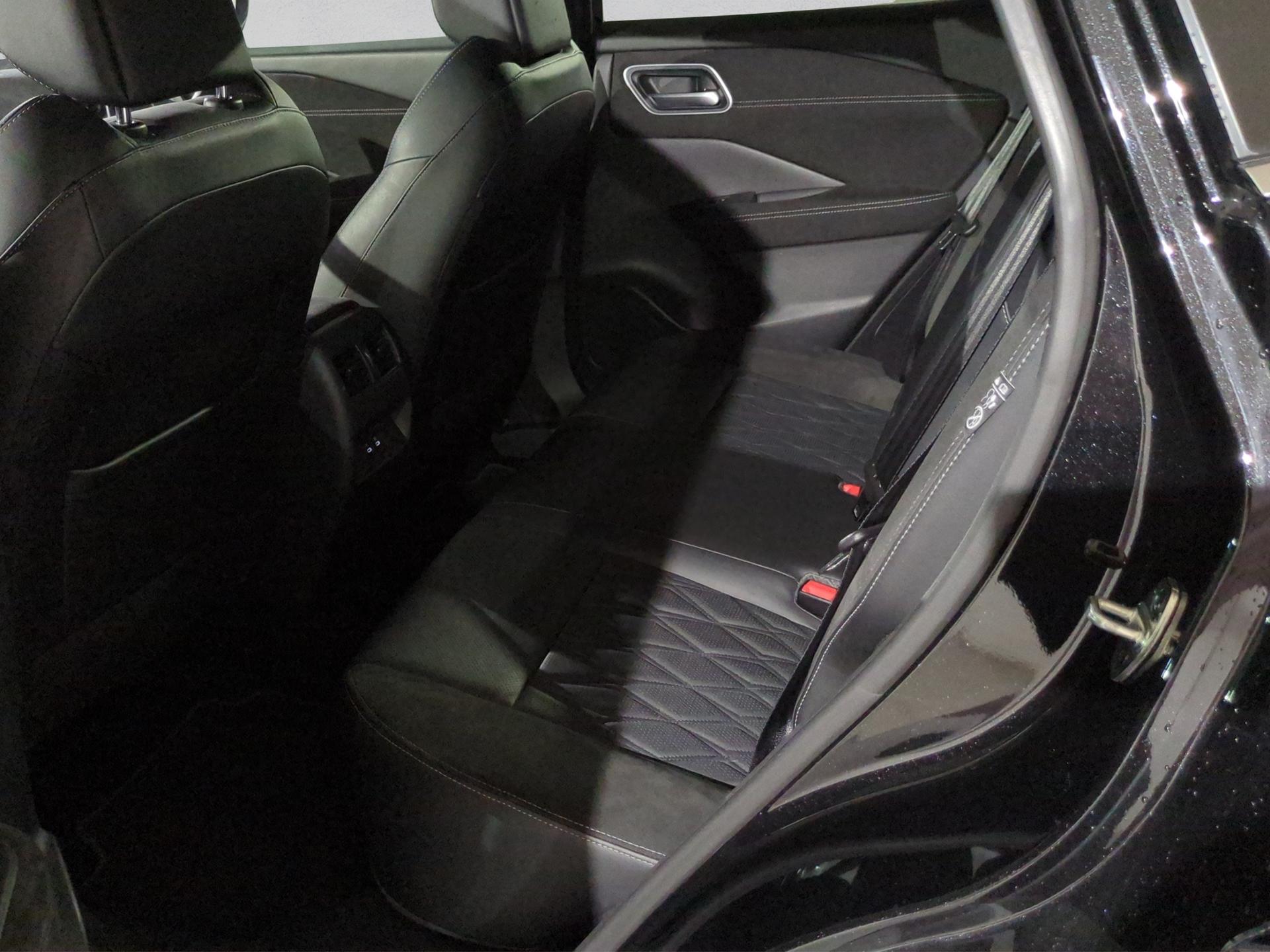 NISSAN Qashqai 1.3 DIG-T MHEV Tekna+ Xtronic 4x4-image-14