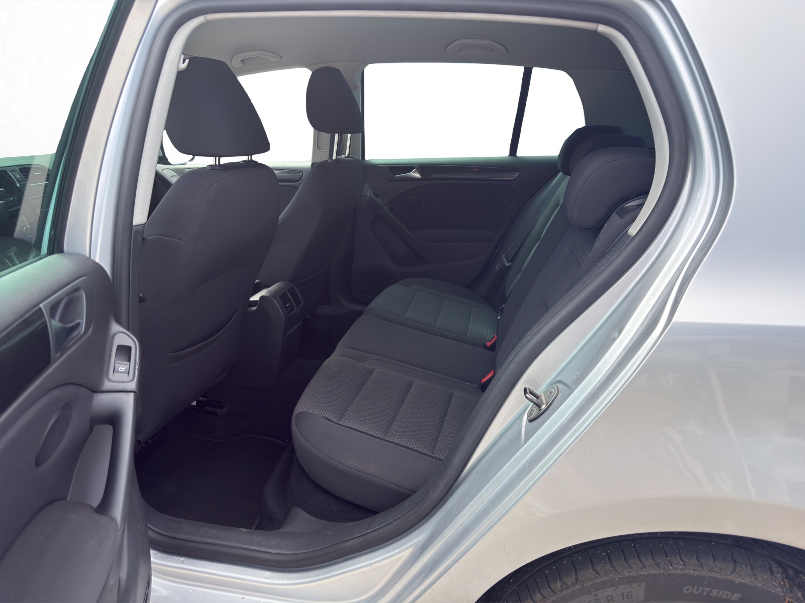 VW Golf 2.0 TDI Team 4Motion-image-9