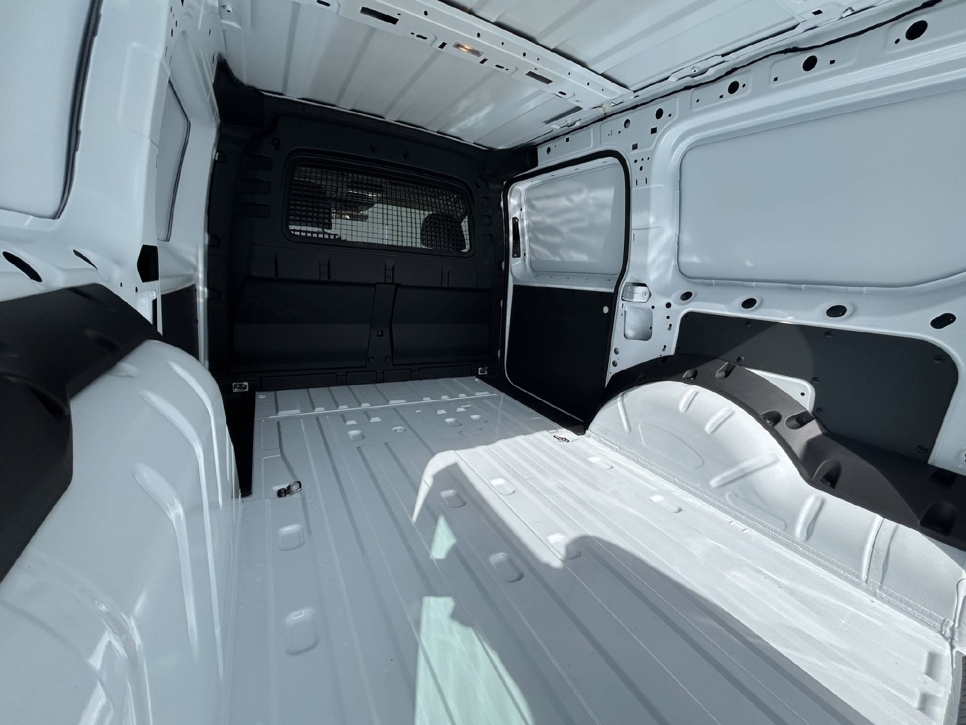 FORD Grand Transit Connect Kaw. 2.0 EcoBlue 122 Trend-image-21