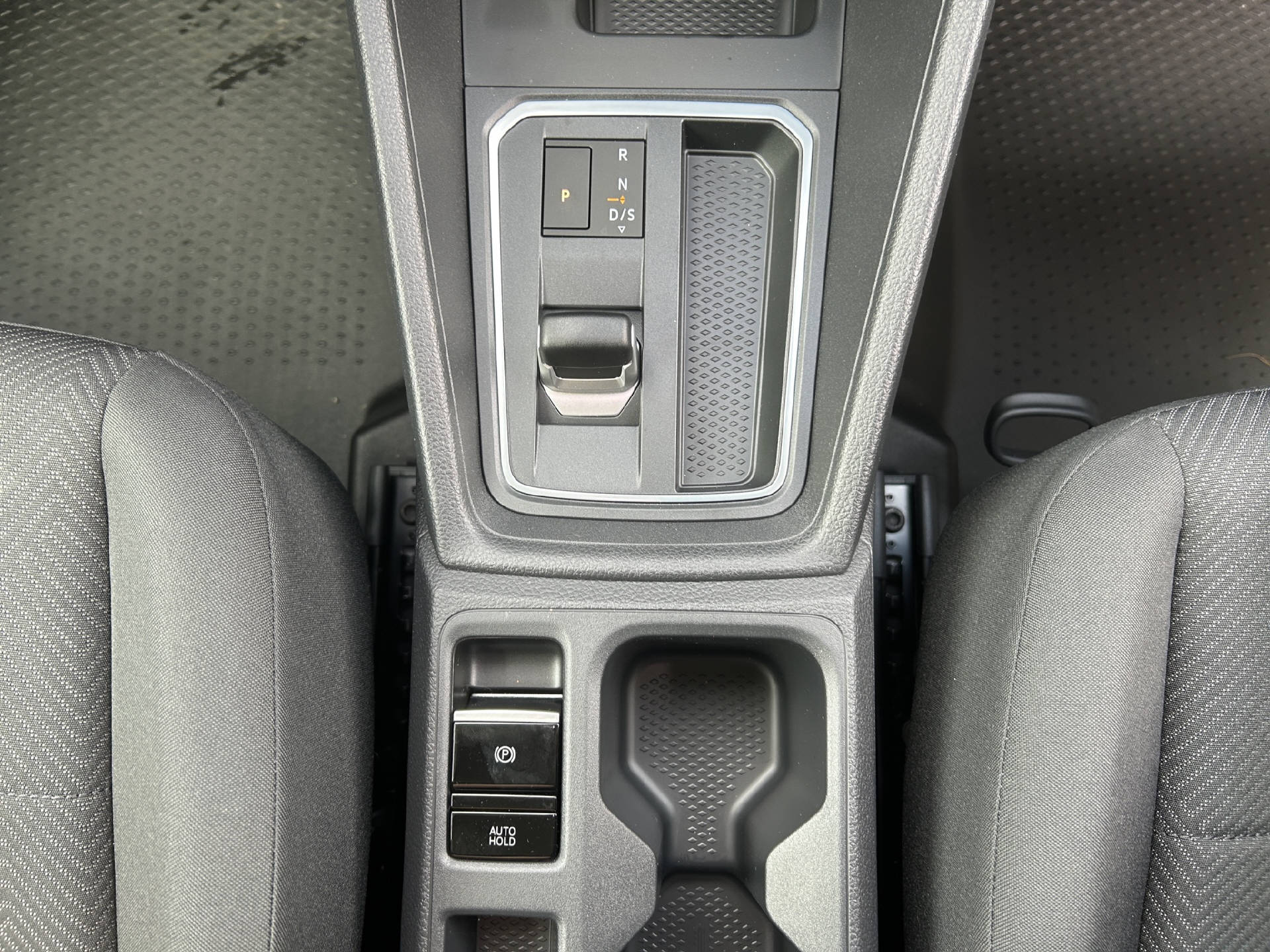 FORD Grand Transit Connect Kaw. 2.0 EcoBlue 122 Trend-image-16