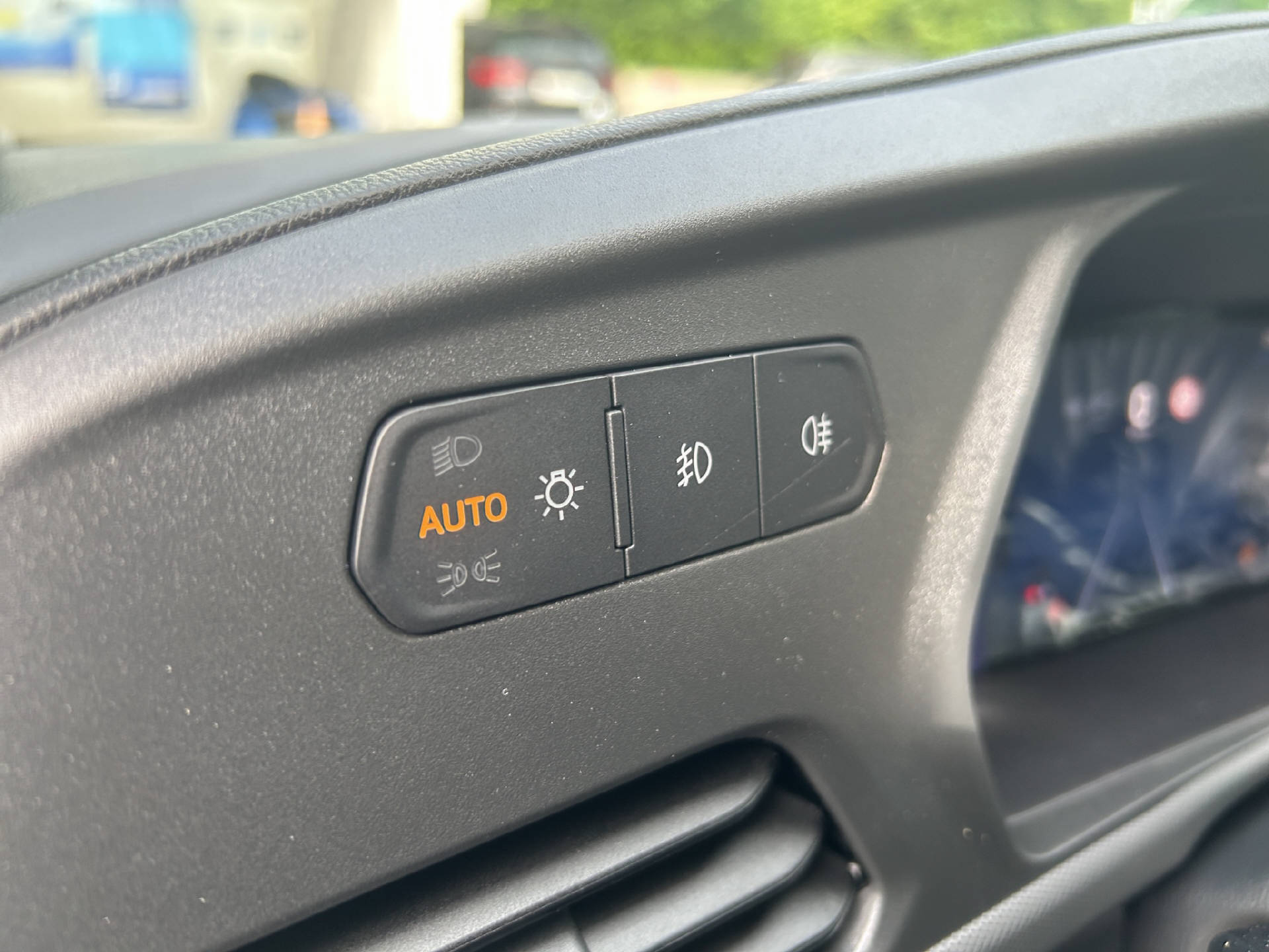 FORD Grand Transit Connect Kaw. 2.0 EcoBlue 122 Trend-image-28