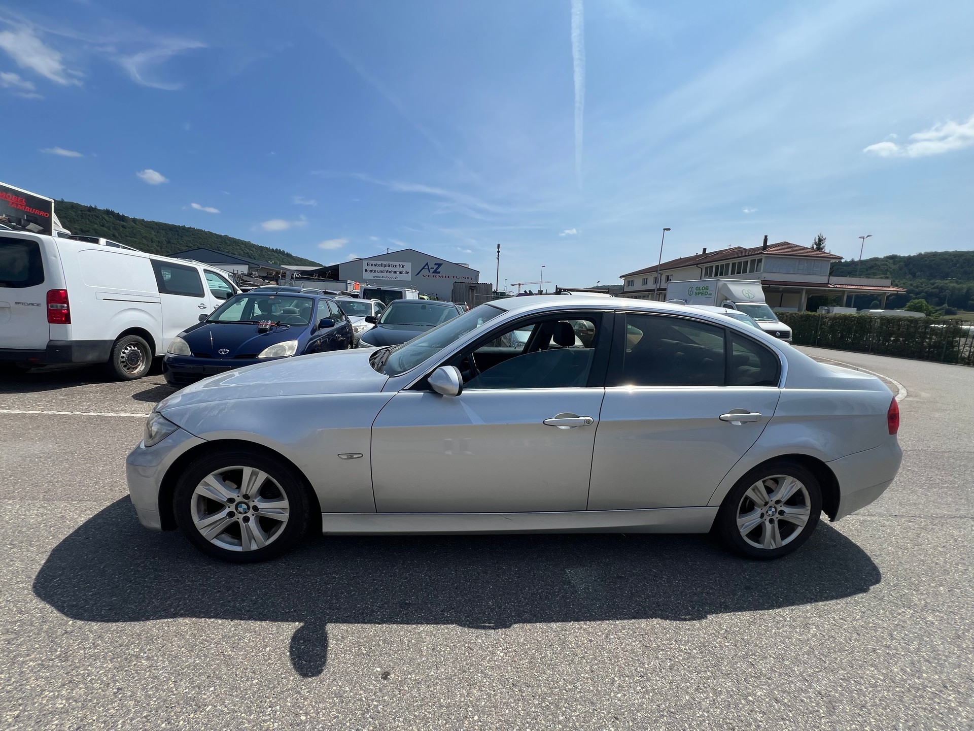 BMW 325xi-image-3